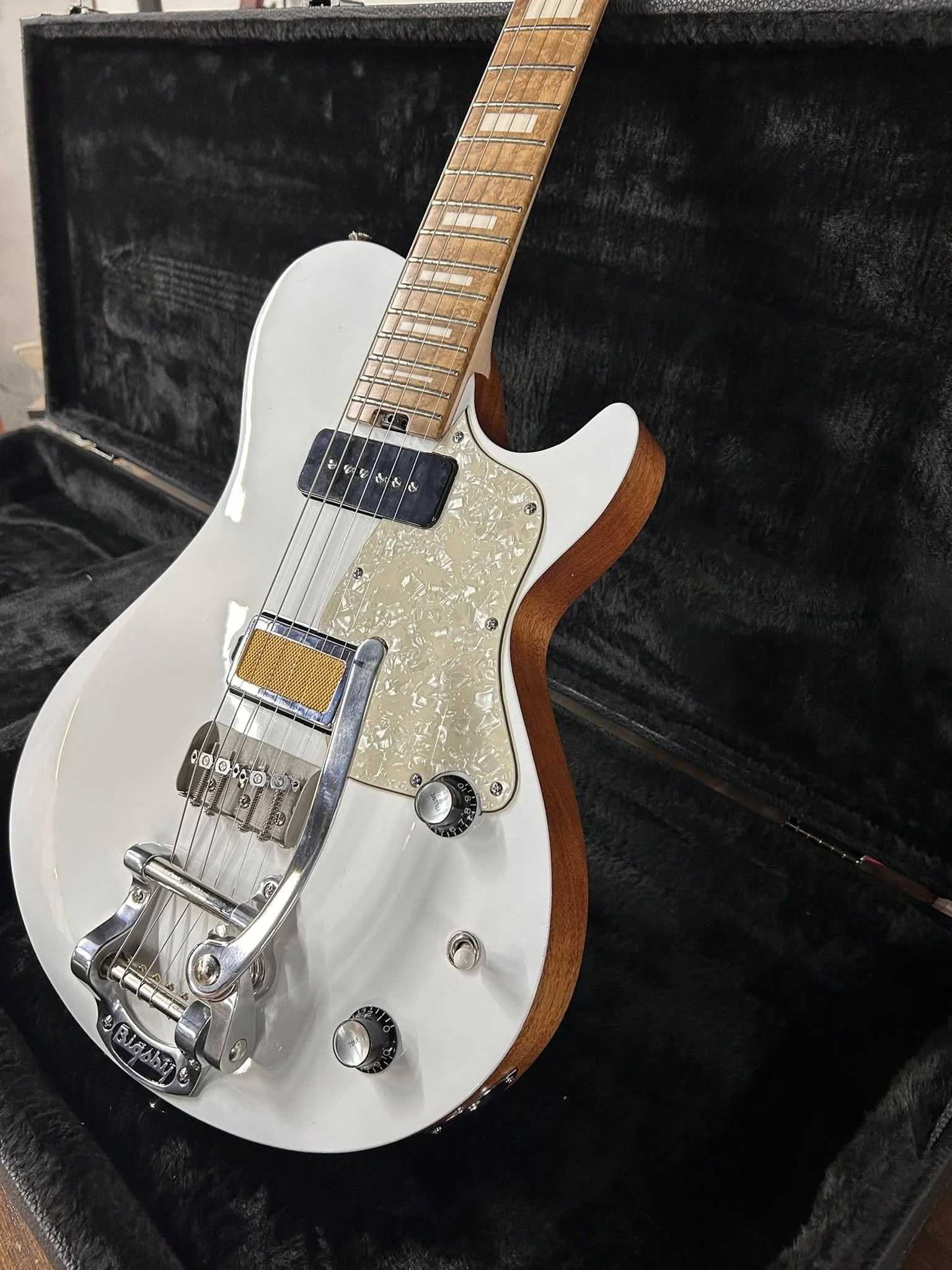 Austin White Guitar 1.jpg