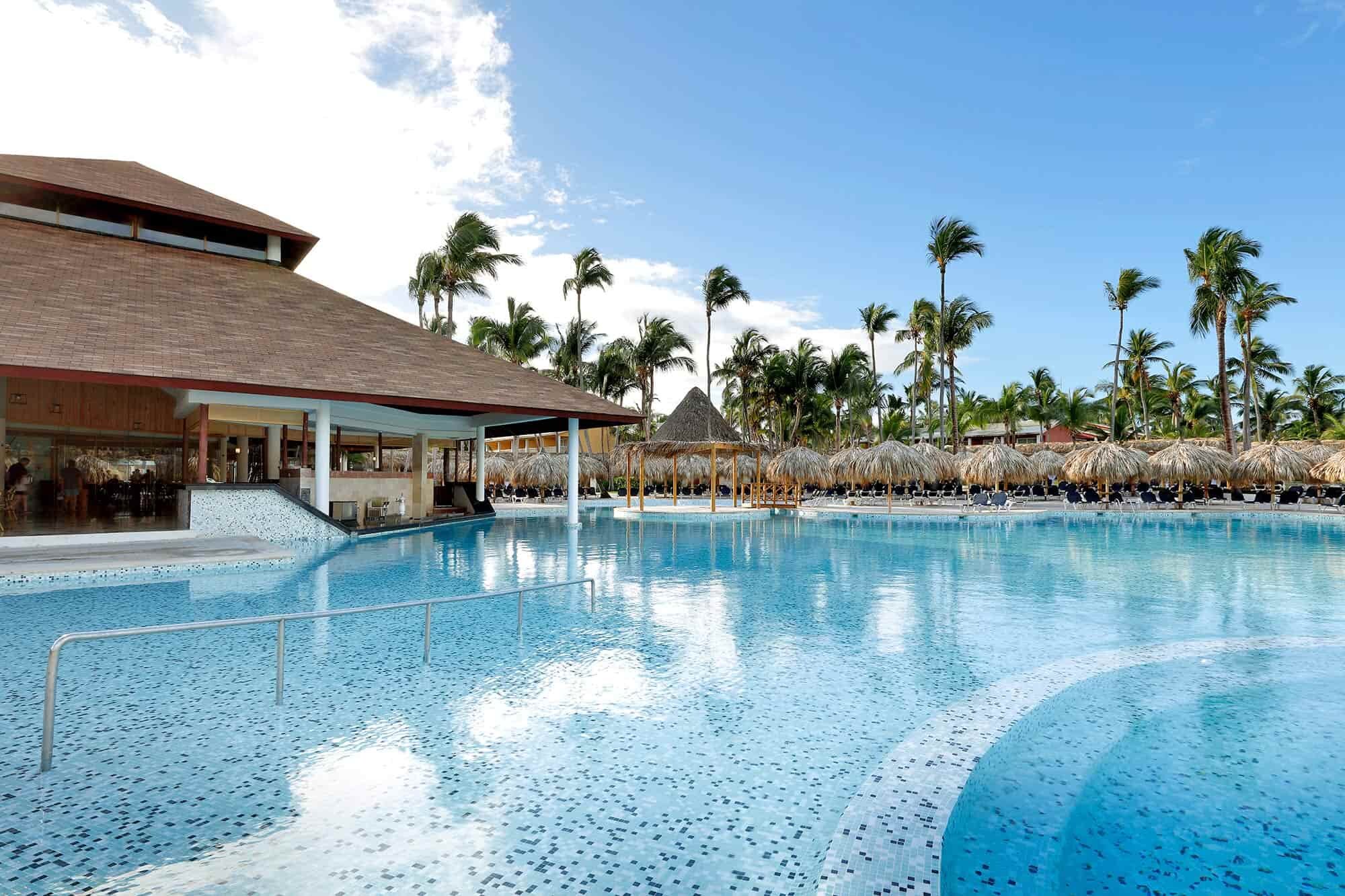Grand-Palladium-Punta-Cana-Resort-Spa_Piscina-Samana.jpg