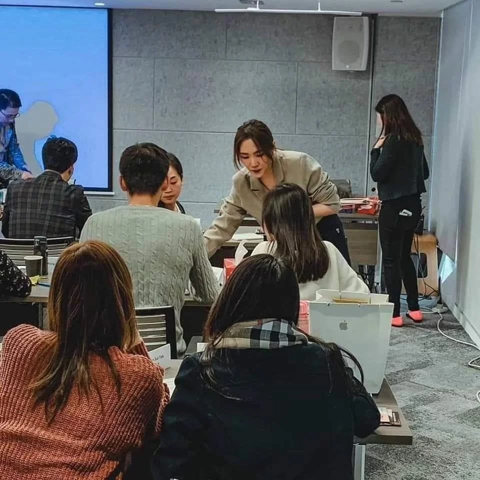 LINE_ALBUM_งานบรรยากาศจัดฟันใส_๒๒๐๕๒๔_4.jpg