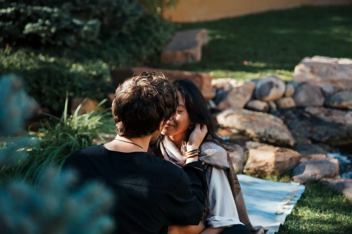 On Capturing Love&hellip; 

A moment in time,
Reflects boundless lifetimes.
The undeniable connection, 
Inexplicably deep.
A shared heartbeat kept
Both frozen and burning forever.

It was such a joy having @sabrina.injoy and @renegade.activations in 