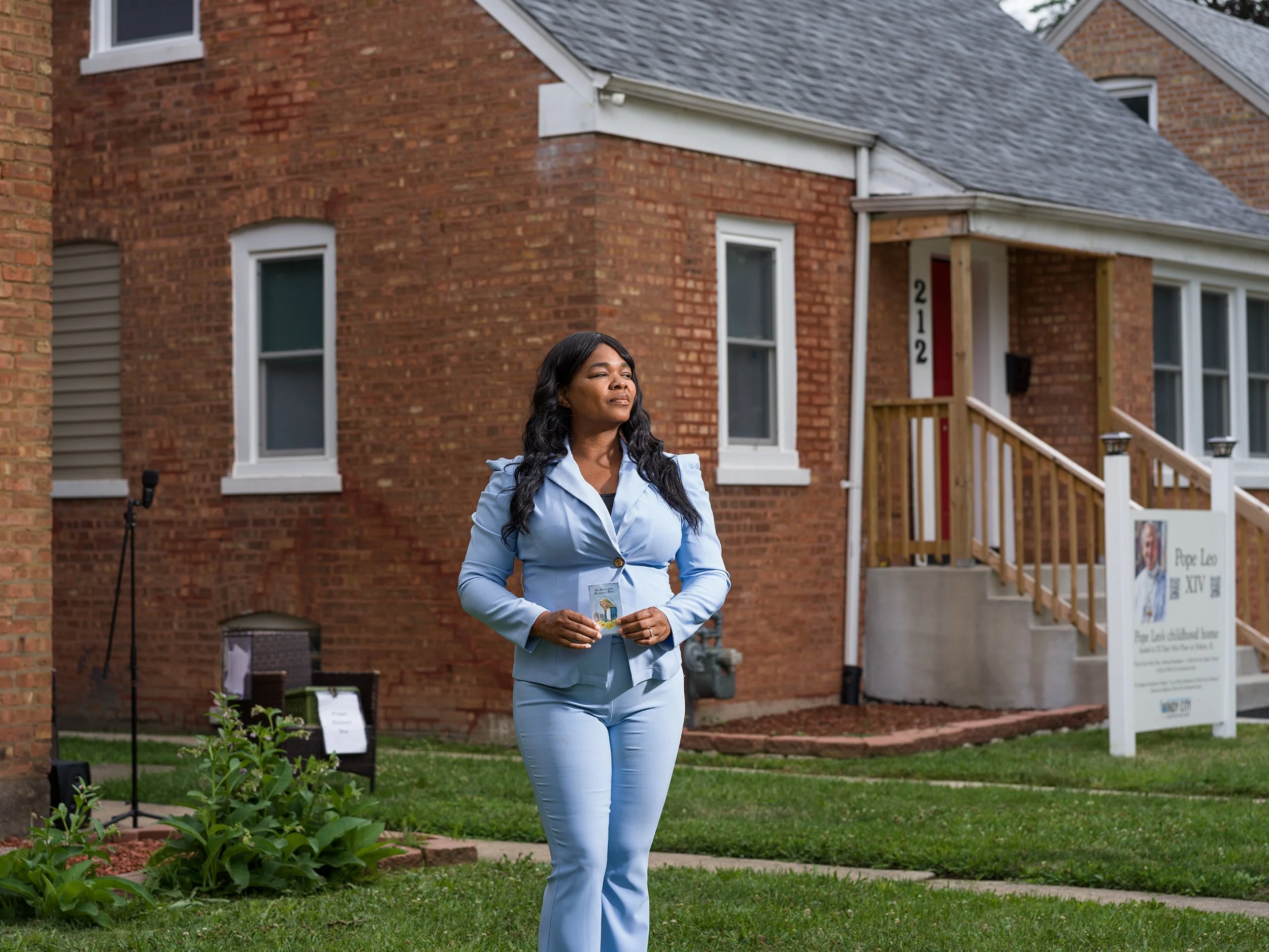 Clarissa-Bonet-Chicago-Magazine-The Popes House01.jpg