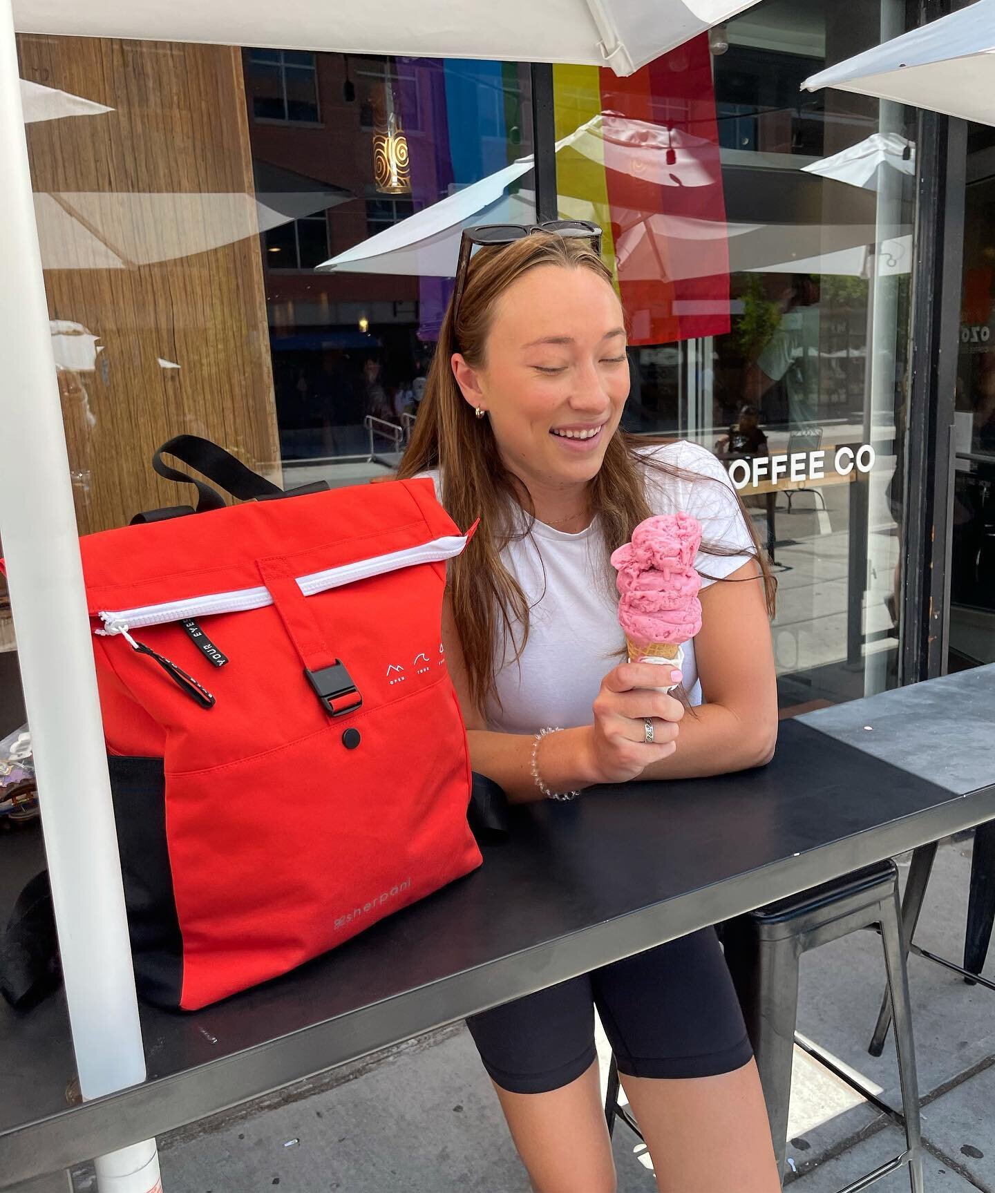 Celebrating one of the best days of the year, #nationalicecreamday🍦🍧 With this &lsquo;sweet&rsquo; color combo!