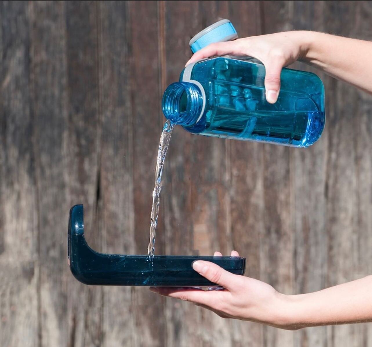 Temperatures are soaring here in Boulder and our first priority is keeping you and your pup safe &amp; hydrated! 💧 Thats why the Olly Bottle is perfect for big hikes in this blazing summer heat 🌞☀️
&bull;
&bull;
&bull;
&bull;
#ollydog #ollybottle #
