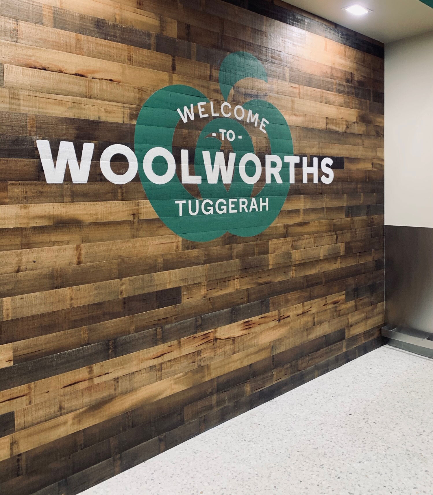 Versatile-Woolworths-3-1.jpg