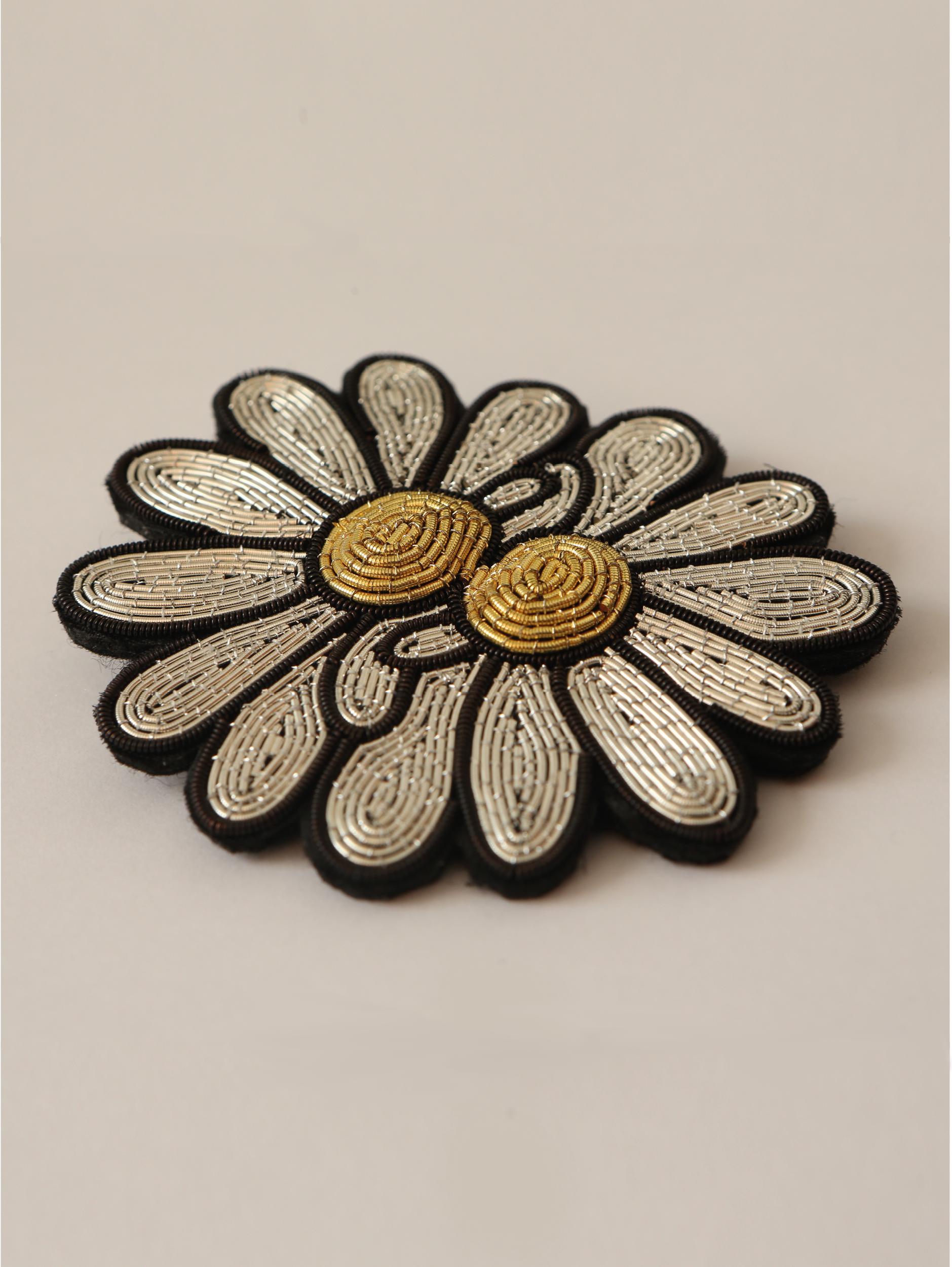 Future Herbarium, Daisy Brooch