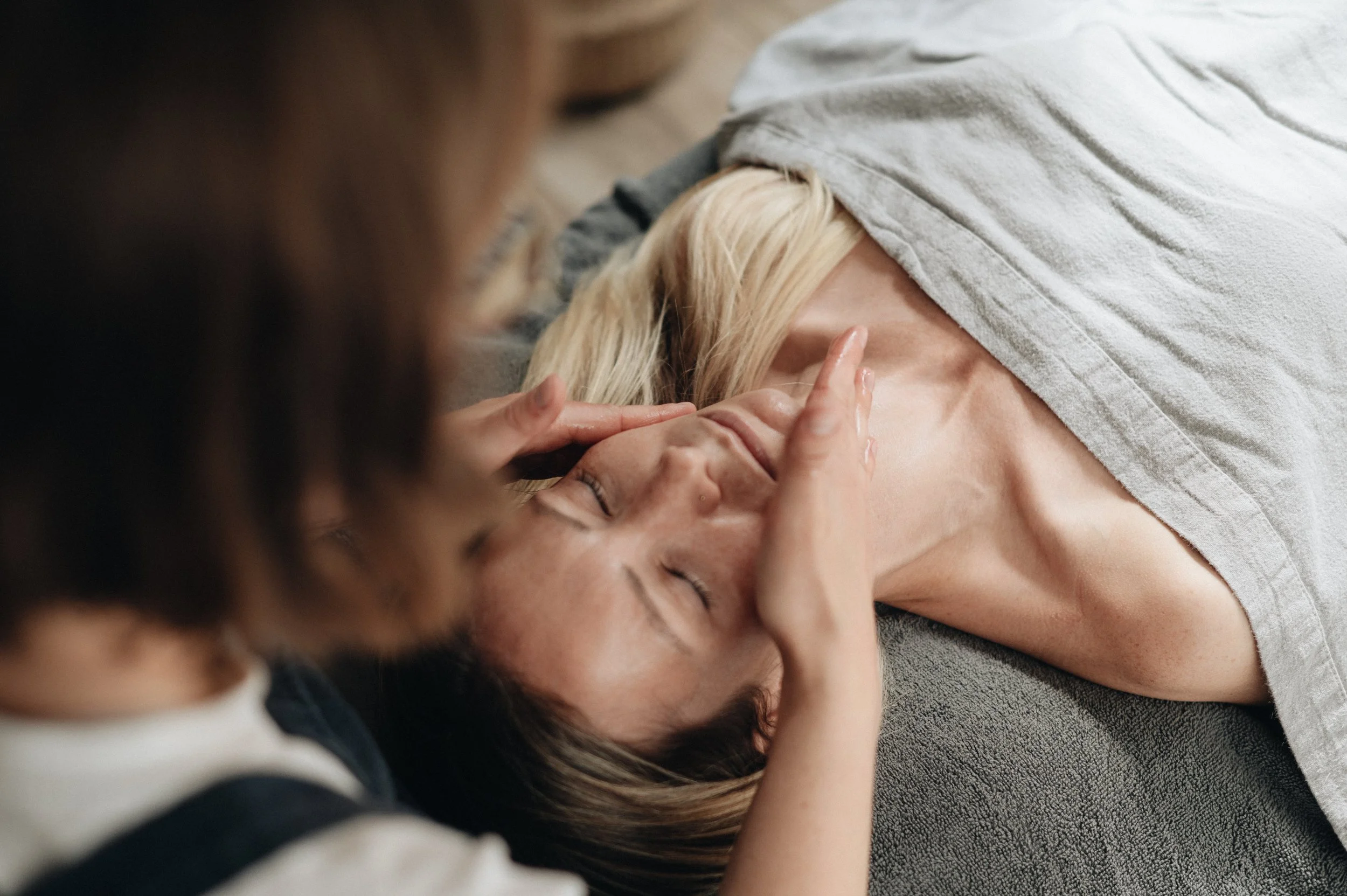 A Facial or Bespoke Skin Treatment? Choosing the Best for Your Skin