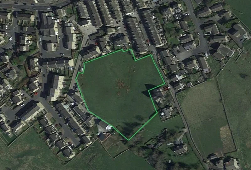 Promotion exchanged on 2.42 acre site in Cowling.