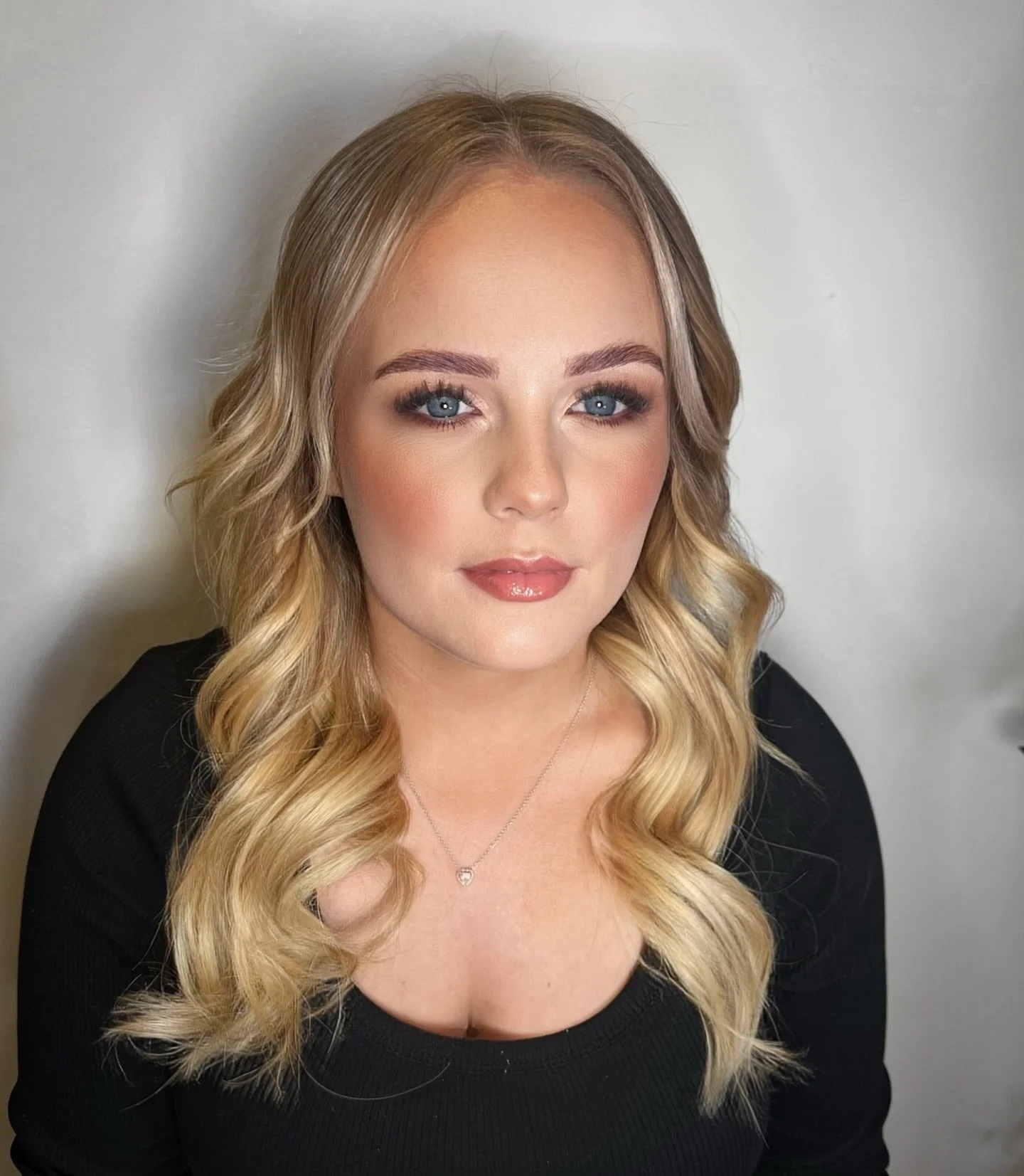 Wintery Soft Glam 🎄 A soft smokey eye to add an extra something for a Christmas party look 💫

#MUA #MakeupArtist #MUANorfolk