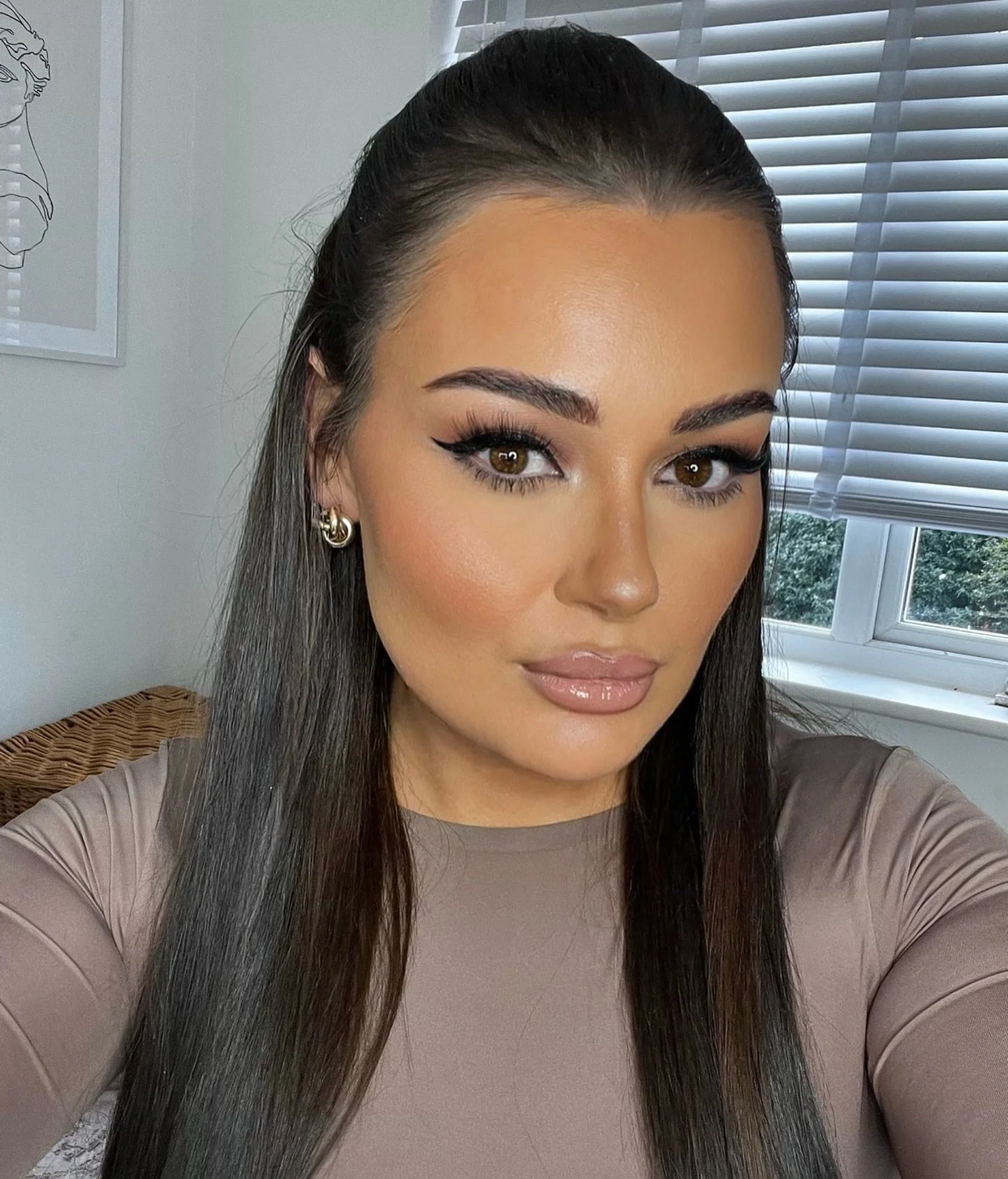 Back from the motherhood trenches 🫡
Although I&rsquo;ve still been working, honestly&hellip; I feel like I&rsquo;ve had a full metamorphosis. Like the very hungry pregnant caterpillar &rarr; cocoon &rarr; sleep deprived mum ✨

Someone told me &ldquo