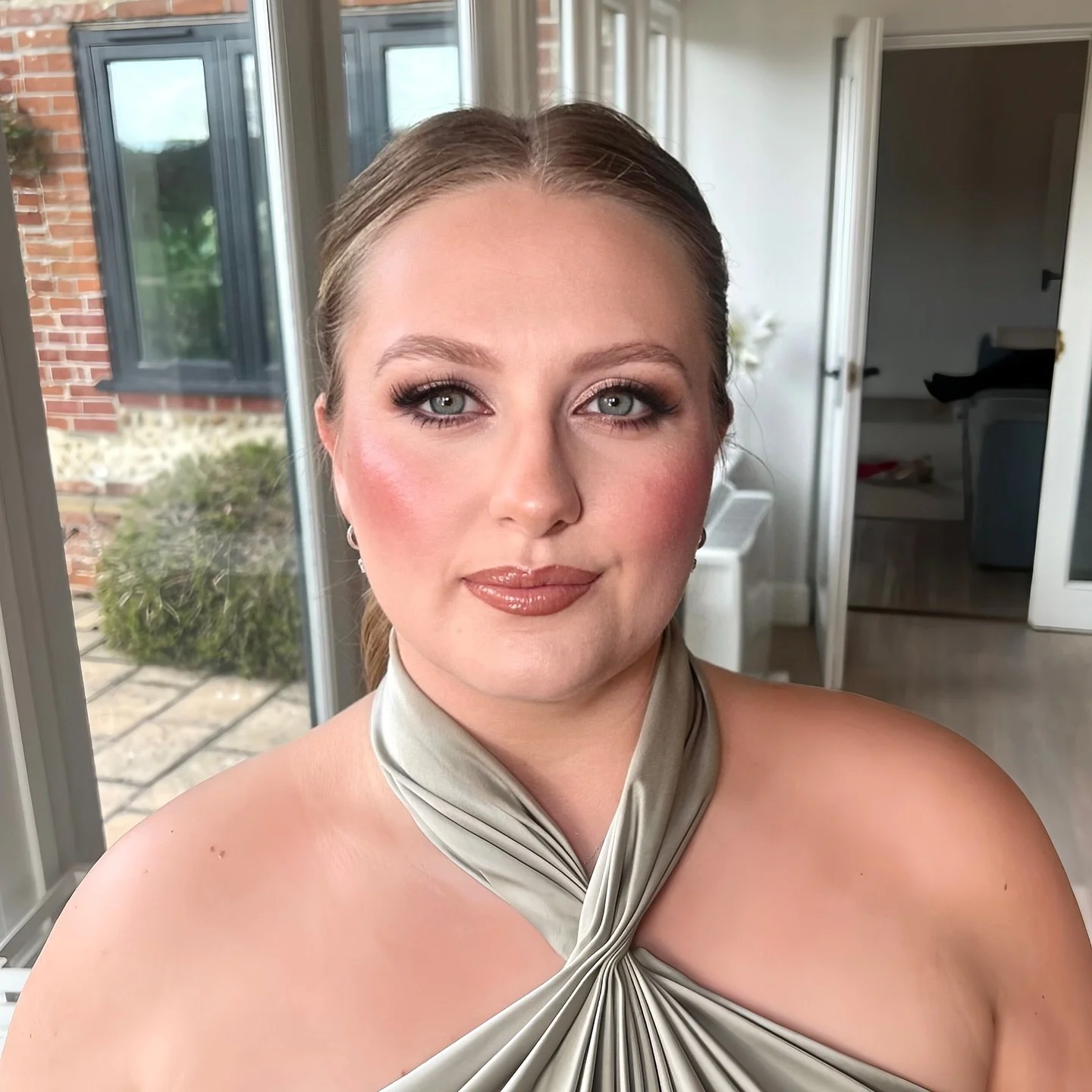 Champagne Glam ✨

#MUA #NorfolkMakeupArtist #NorfolkBridalMakeup