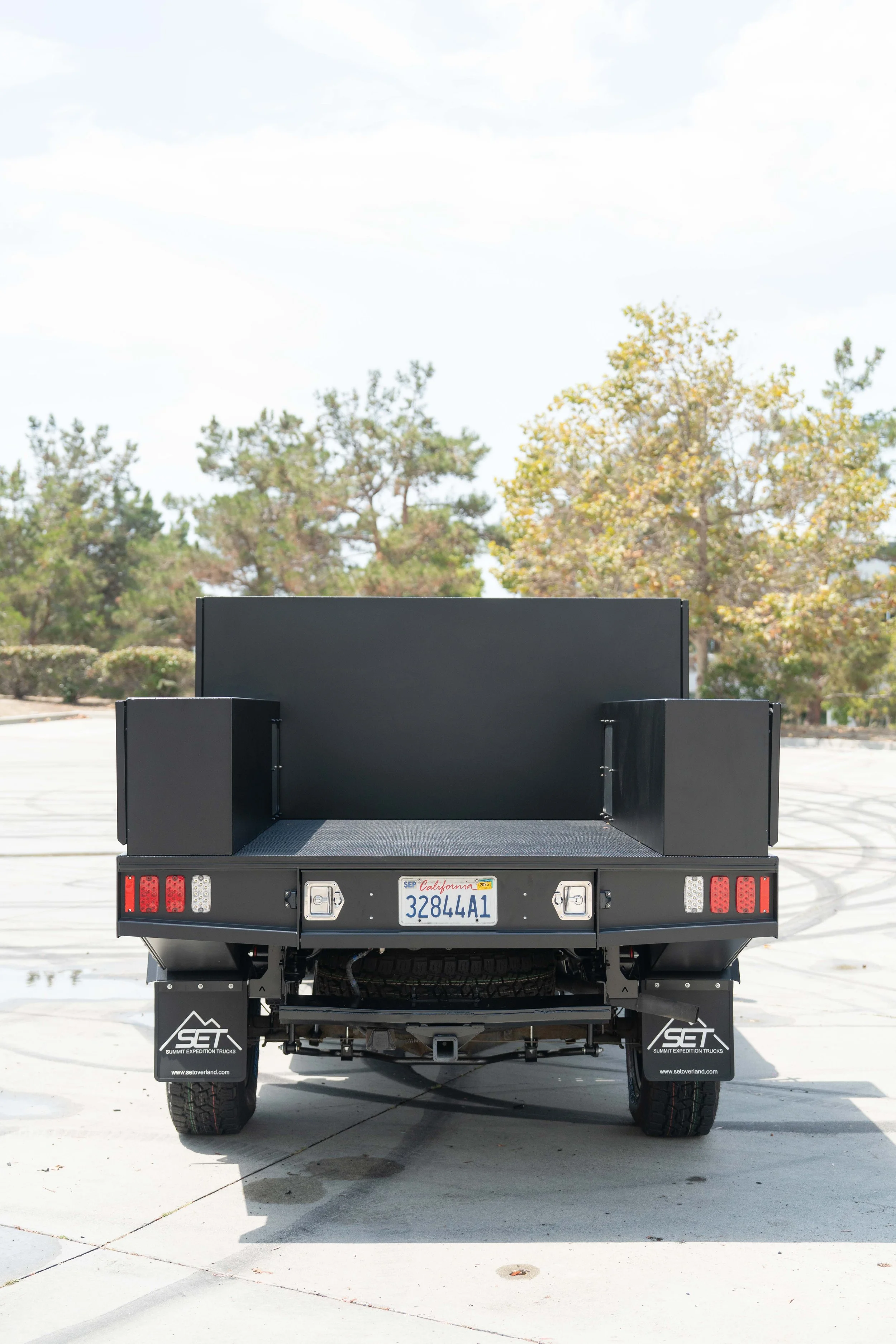250823_BasilsGarage_FGTCamperTray-14.jpg