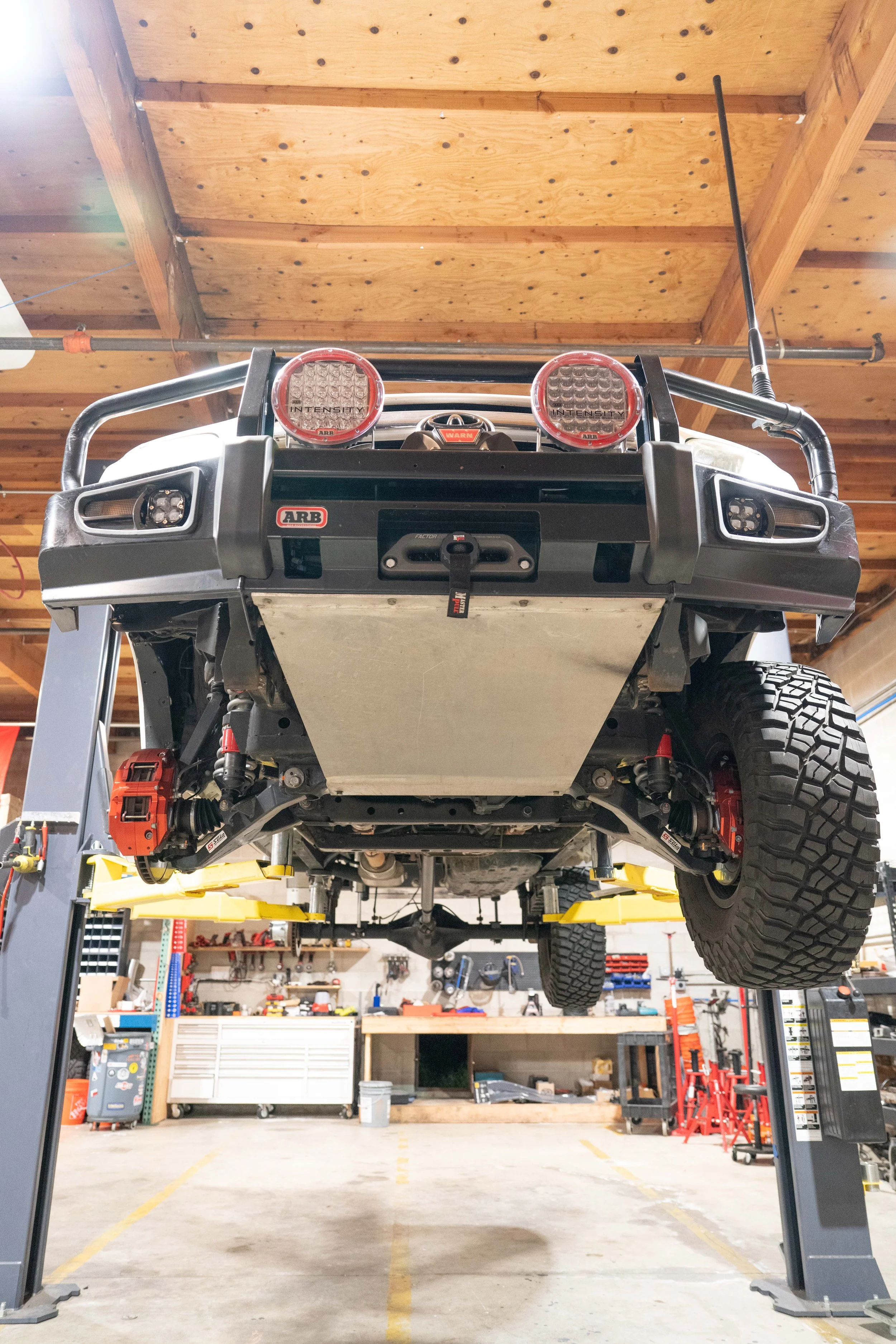 230412_BasilsGarage_ShopRig-9.jpg