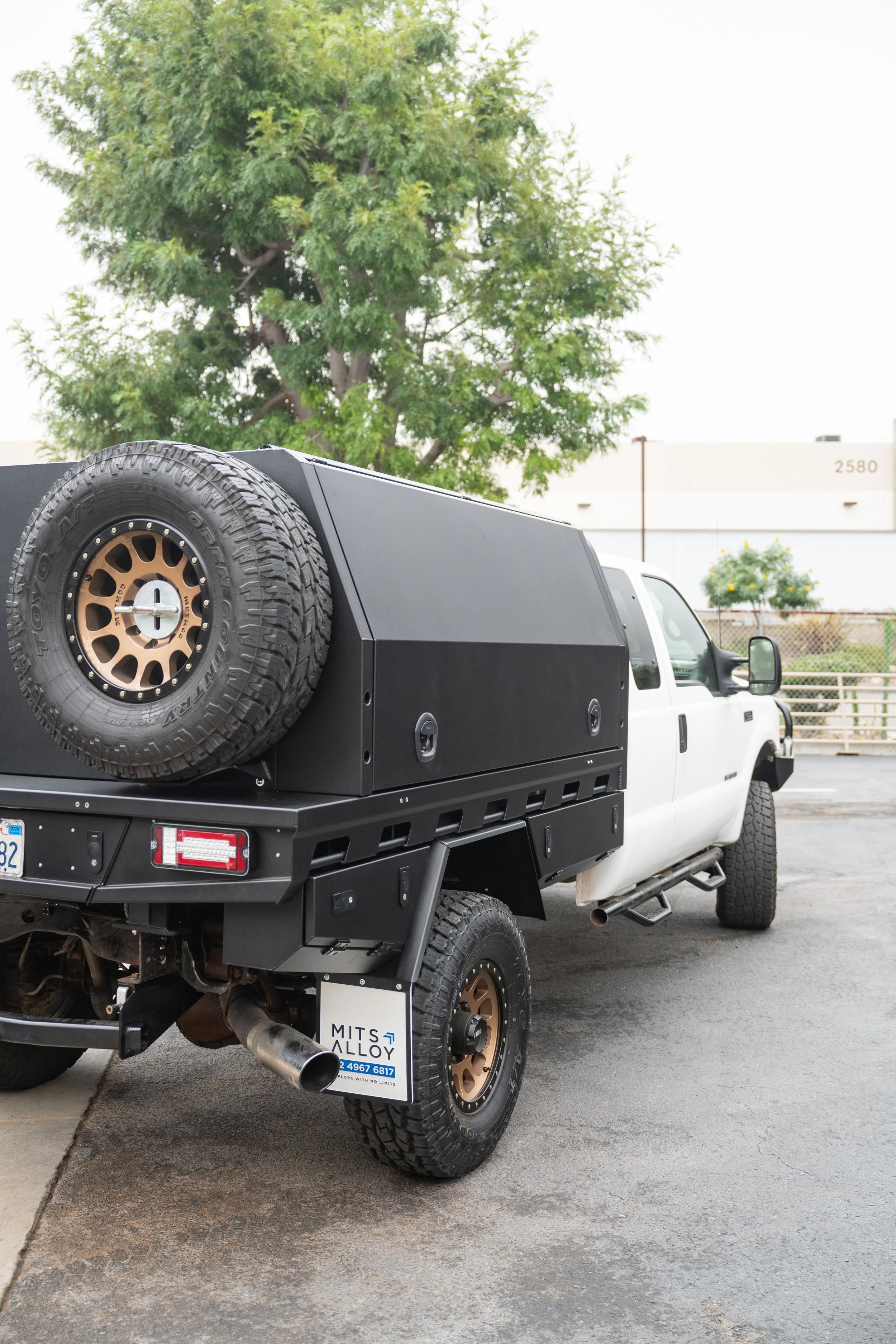 230915_BasilsGarage_seventhreeMITS-11.jpg