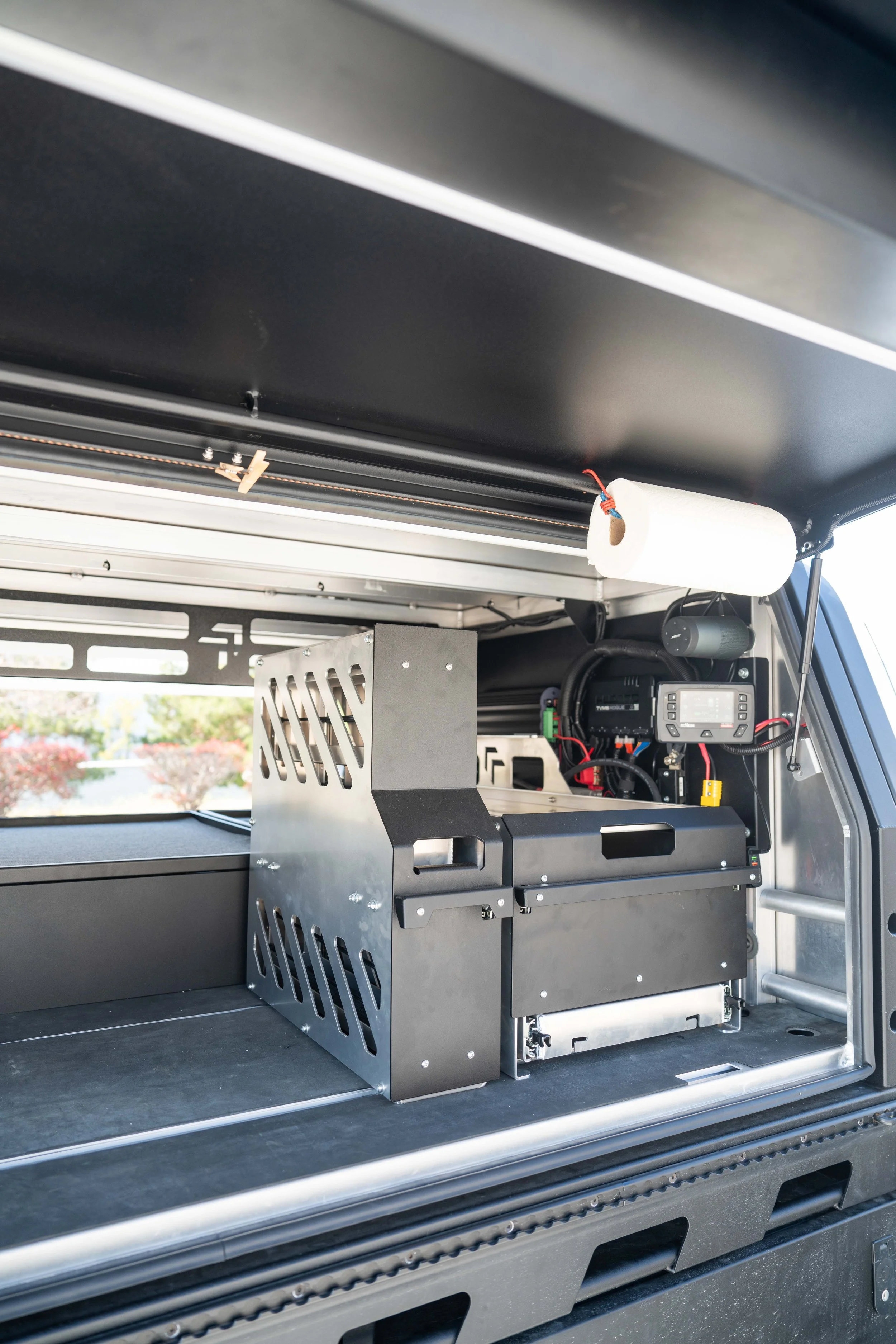 240321_BasilsGarage_7threeMITS_Interior-9.jpg