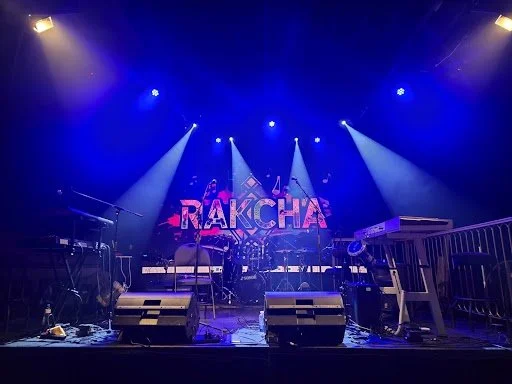 Ausgang Plaza présente Rakcha Band