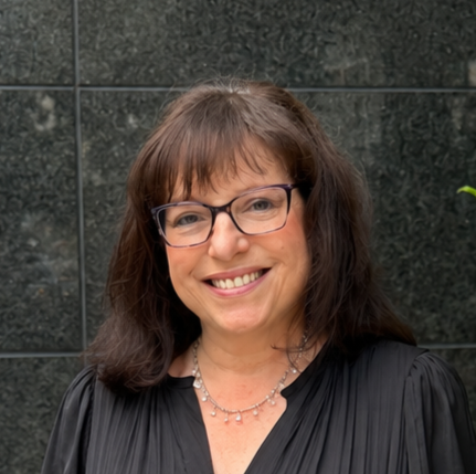 Illinois licensed clinical social worker offering virtual therapy for teens and adults 12+: anxiety, depression, ADHD, PTSD, CBT, DBT, couples and family therapy, plus emotional regulation workshops for schools and parents in Cook and Lake Counties.