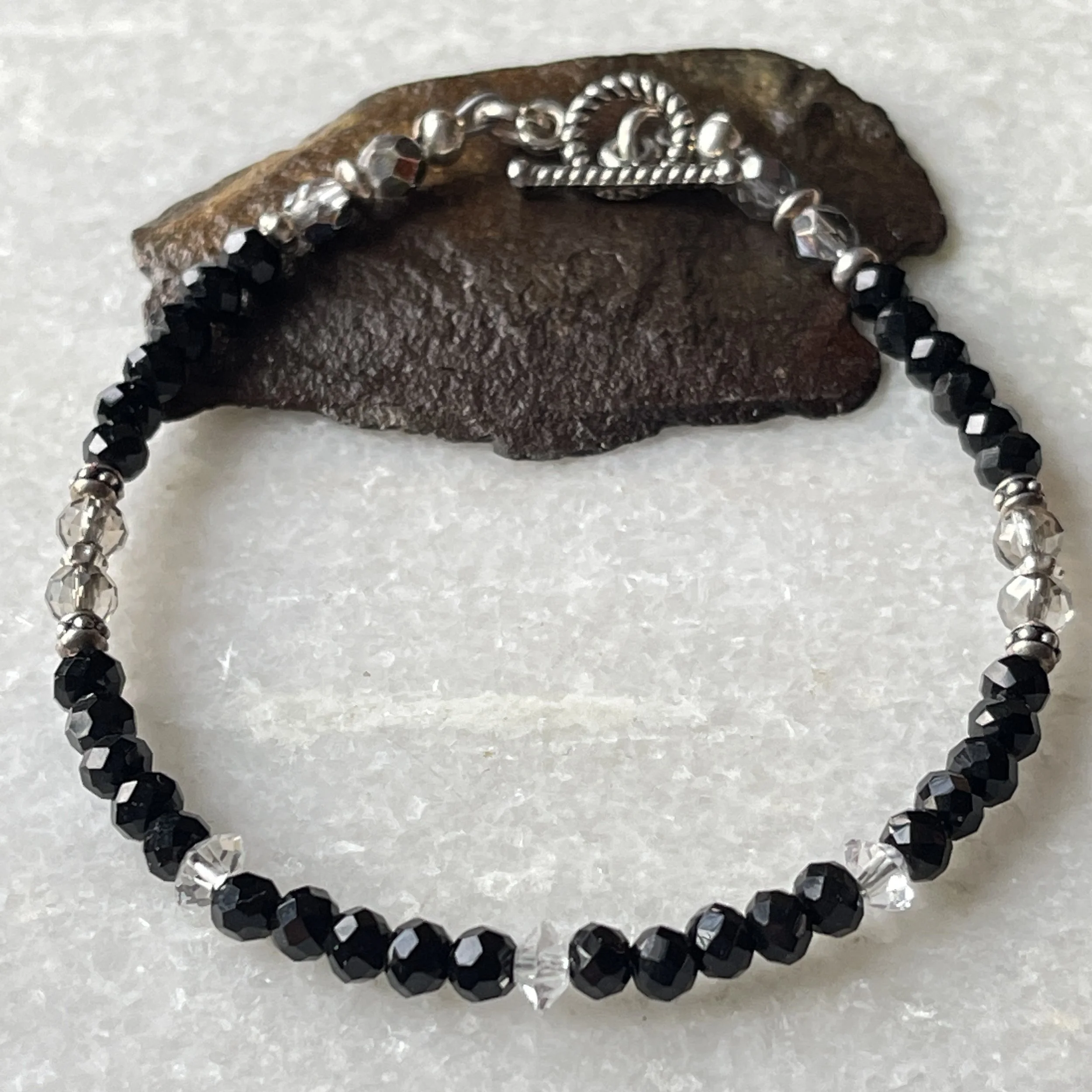 Upcycled Laguna Rondelles Onyx Crystal Beaded Layering Bracelet   7.5"