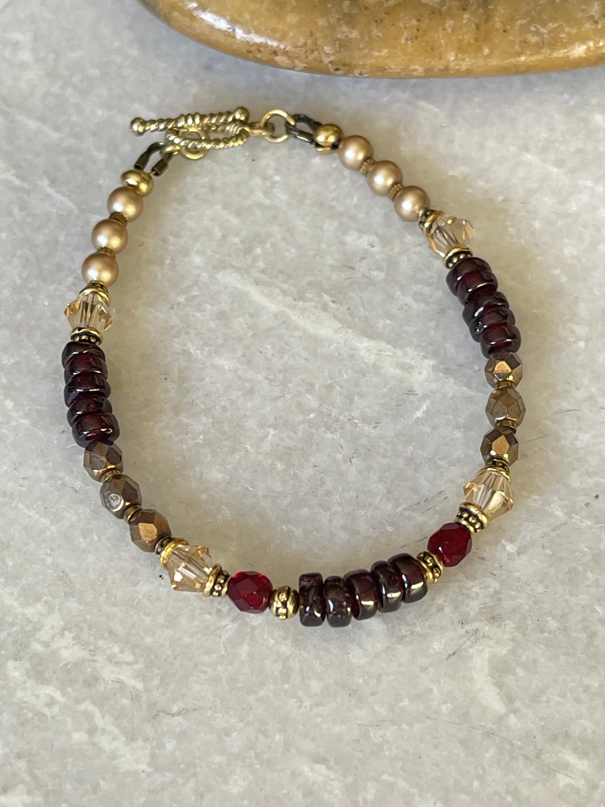Genuine garnet vintage Swarovski pearls Crystal beaded bracelet 7.5"