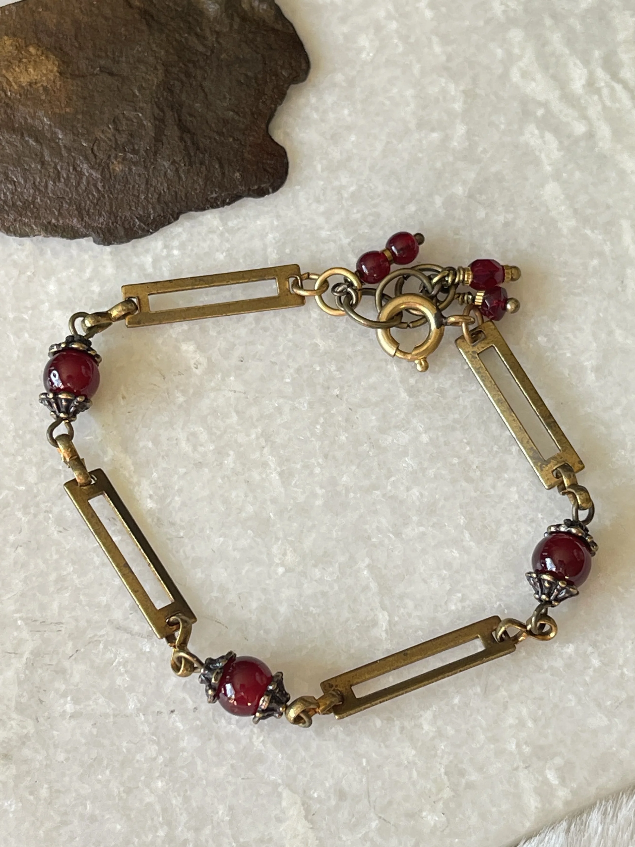 Vintage Brass + Cherry Brand Glass Bead Bracelet 7.25"