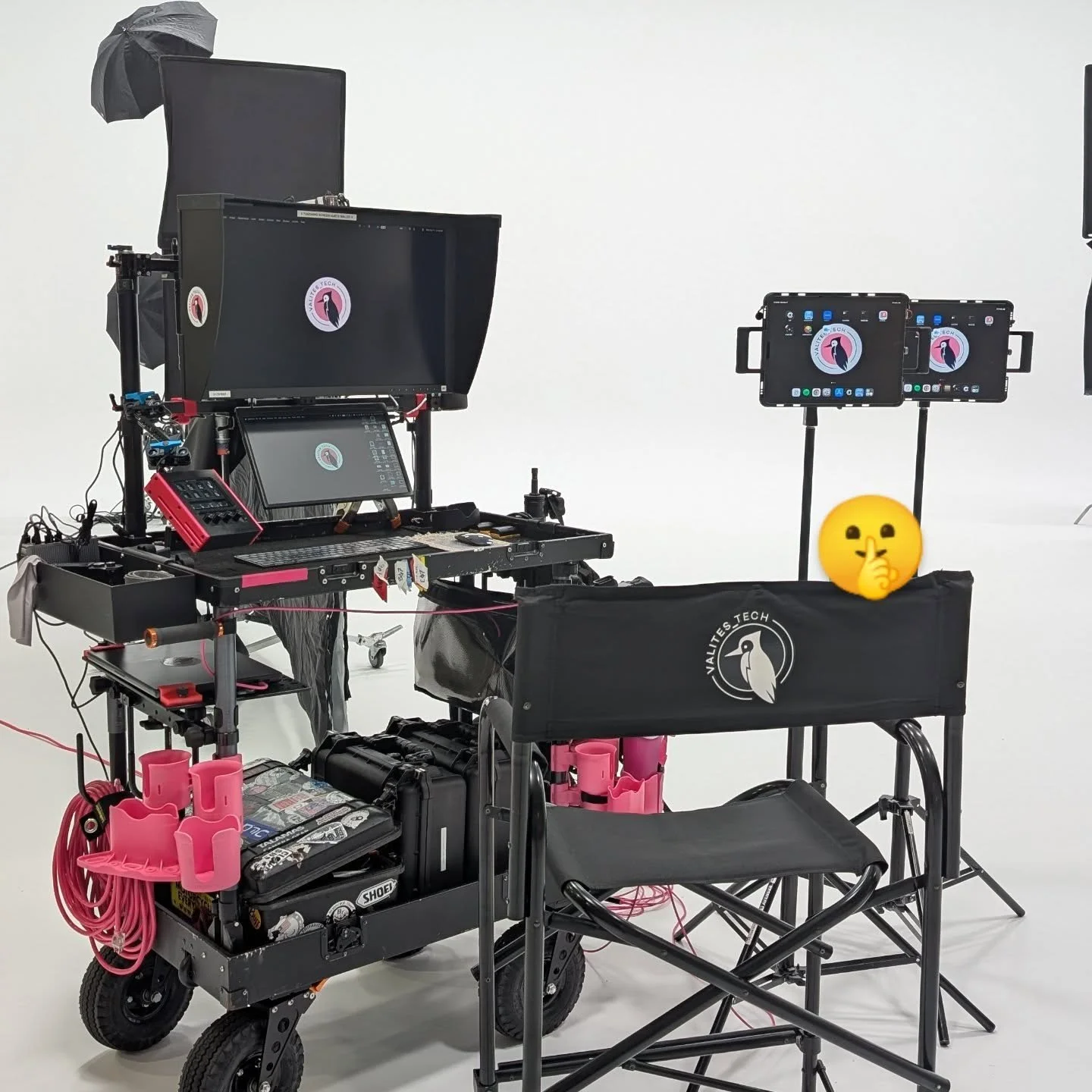 Today's location #digitaltech #digitech #setlife #inovativ #beinovativ #behindthescenes #captureonepro #caldigit #eizo #eizomonitor #therobocup #pelicancase #elgato #rockcamerarental