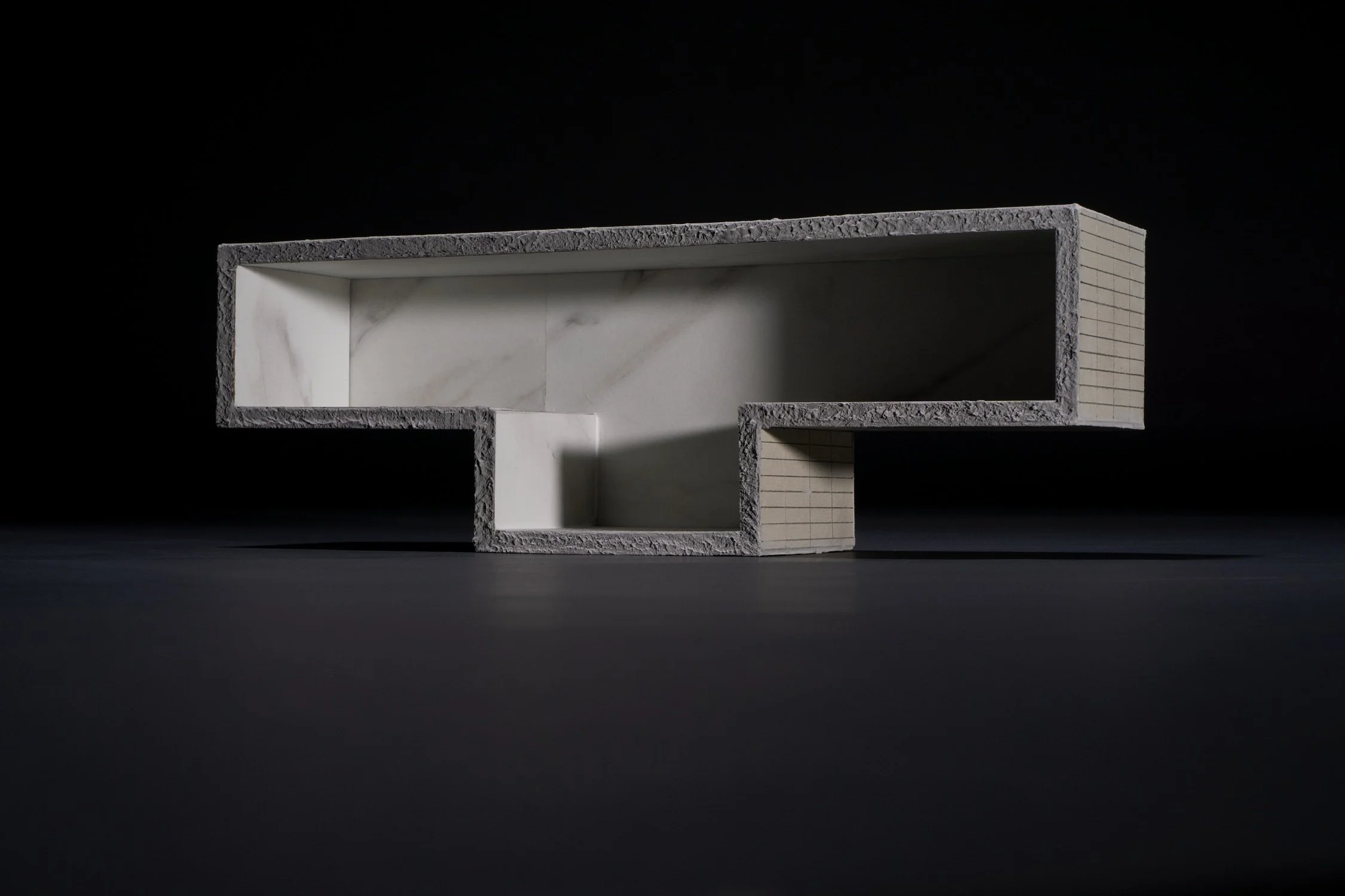 Performative Silence 6B/
2025/
Archival pigment print on cotton paper/
50 x 75 cm/
3 + 1 AP