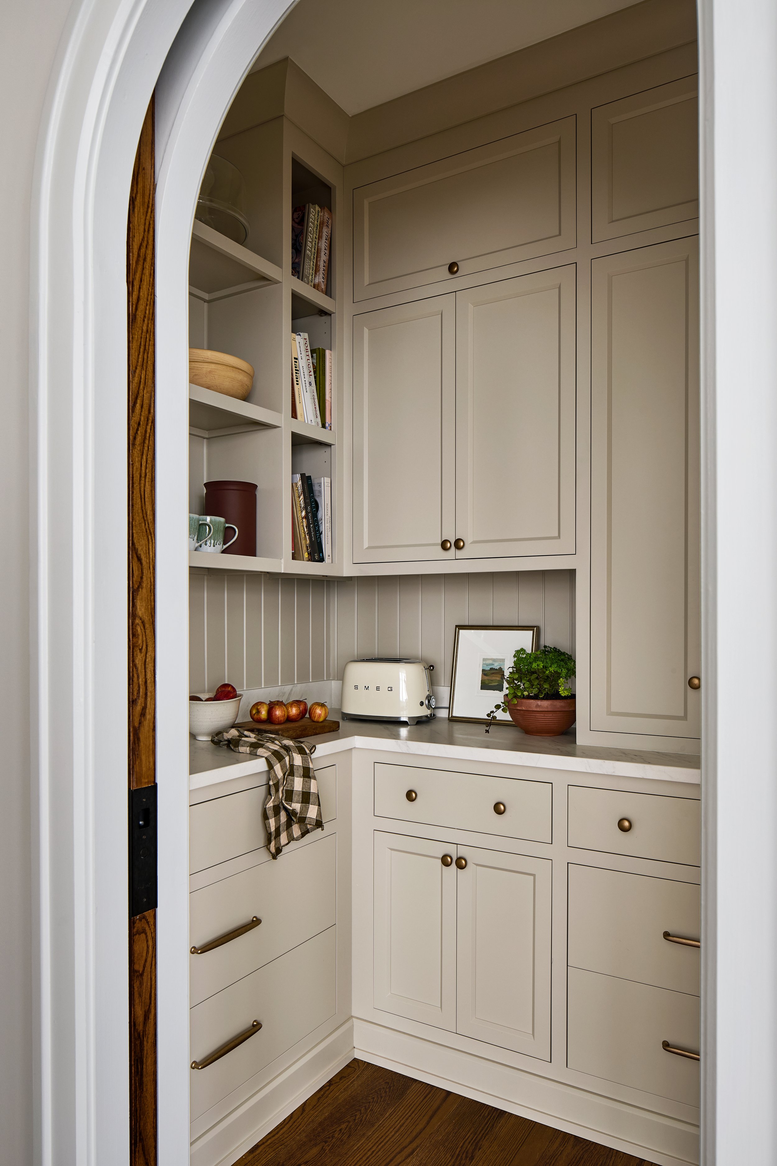 Pantry_LindseyFrank_MapleAve2025_00303.jpg