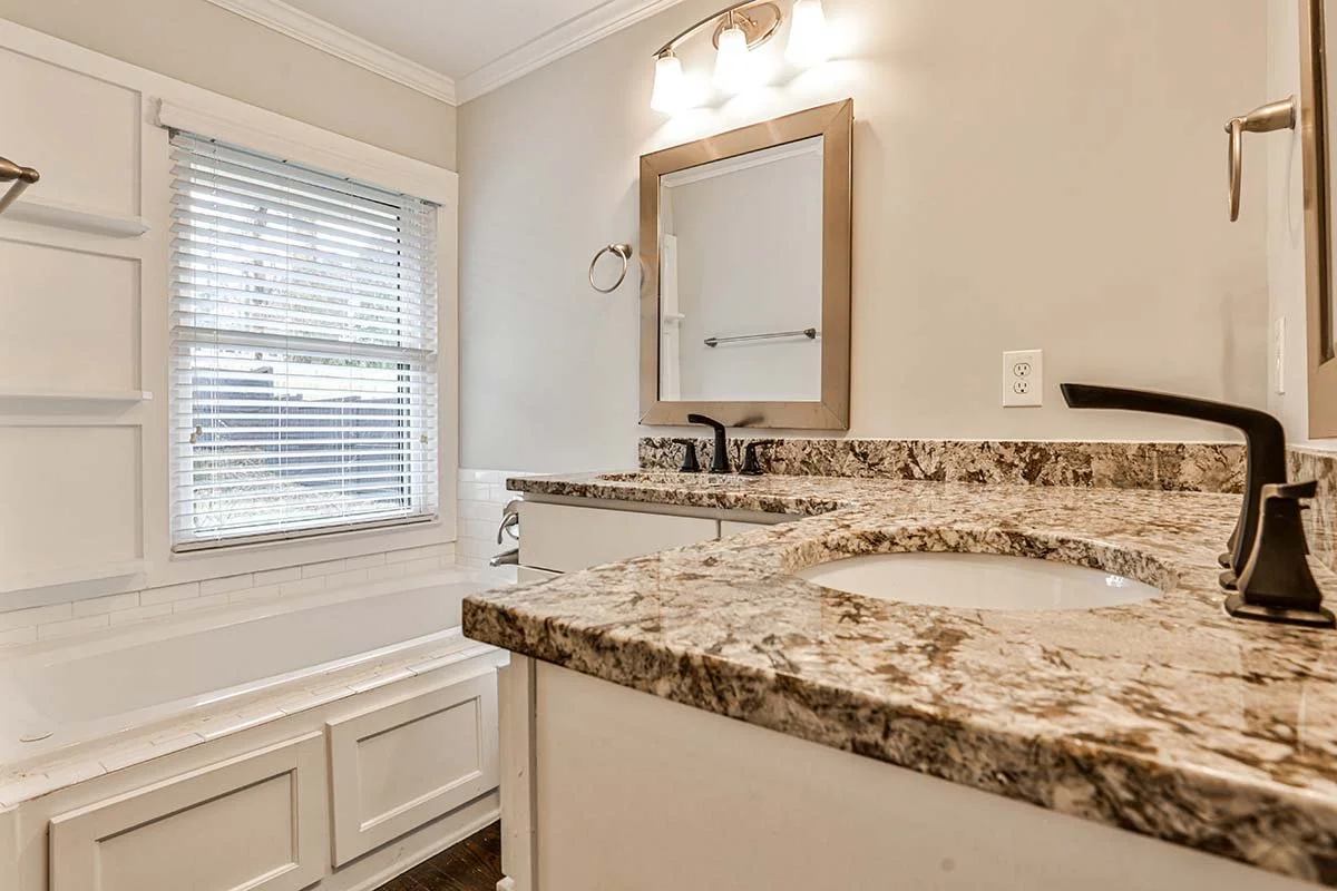 302 Driftwood Terrace full-20.jpg