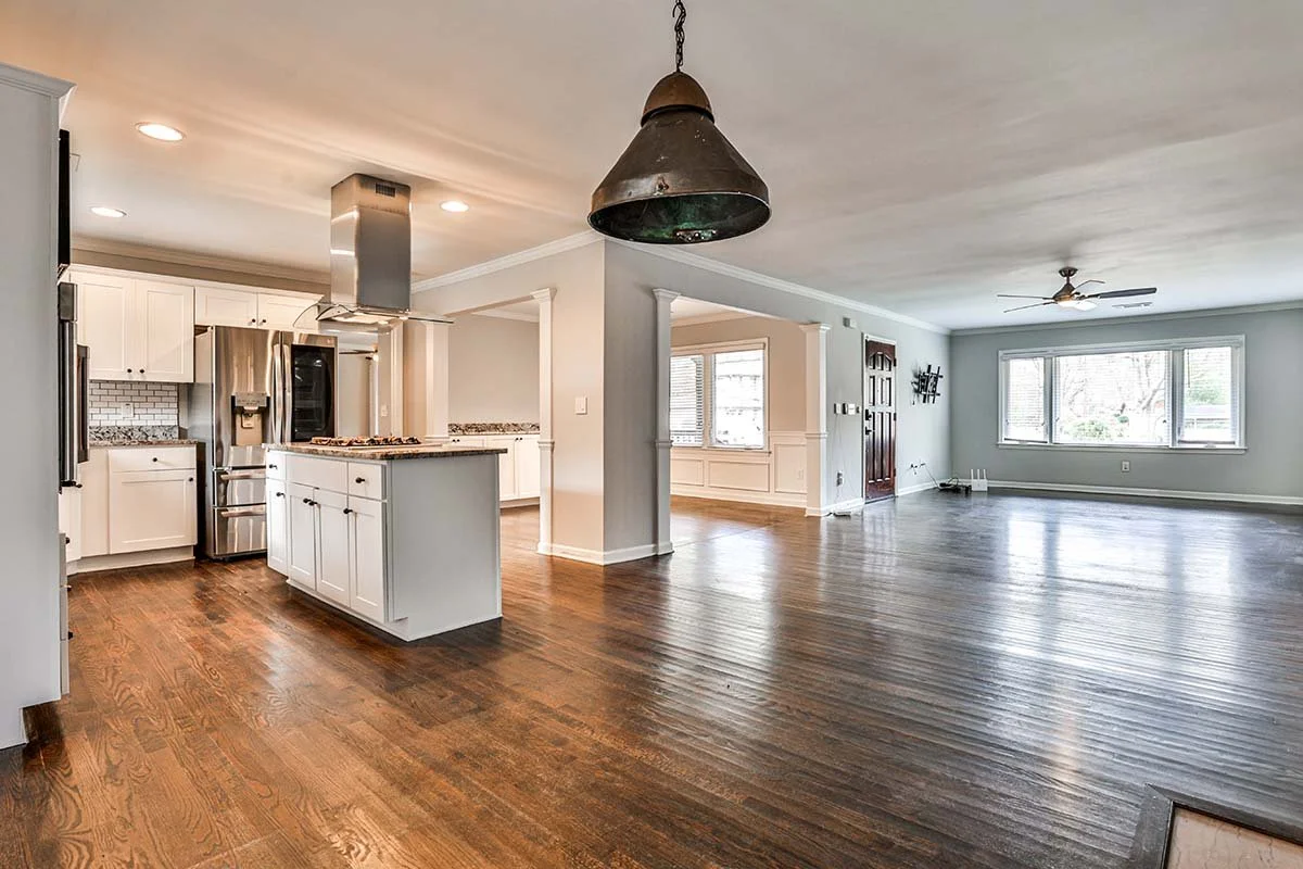 302 Driftwood Terrace full-30.jpg