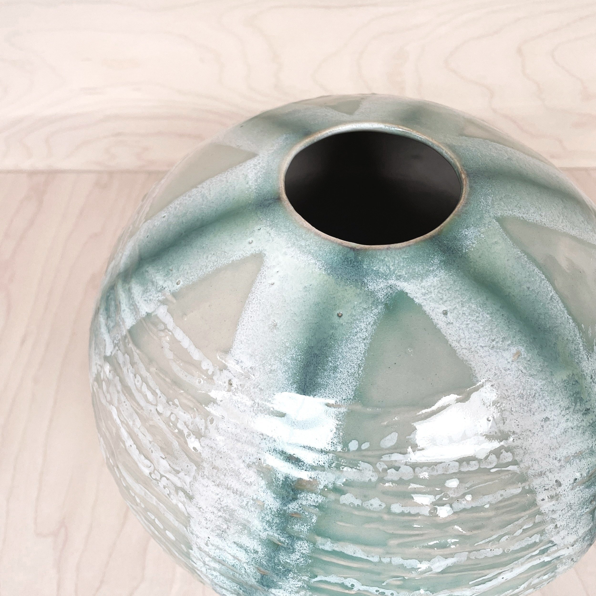 Medium Moon, Bolon Collab.