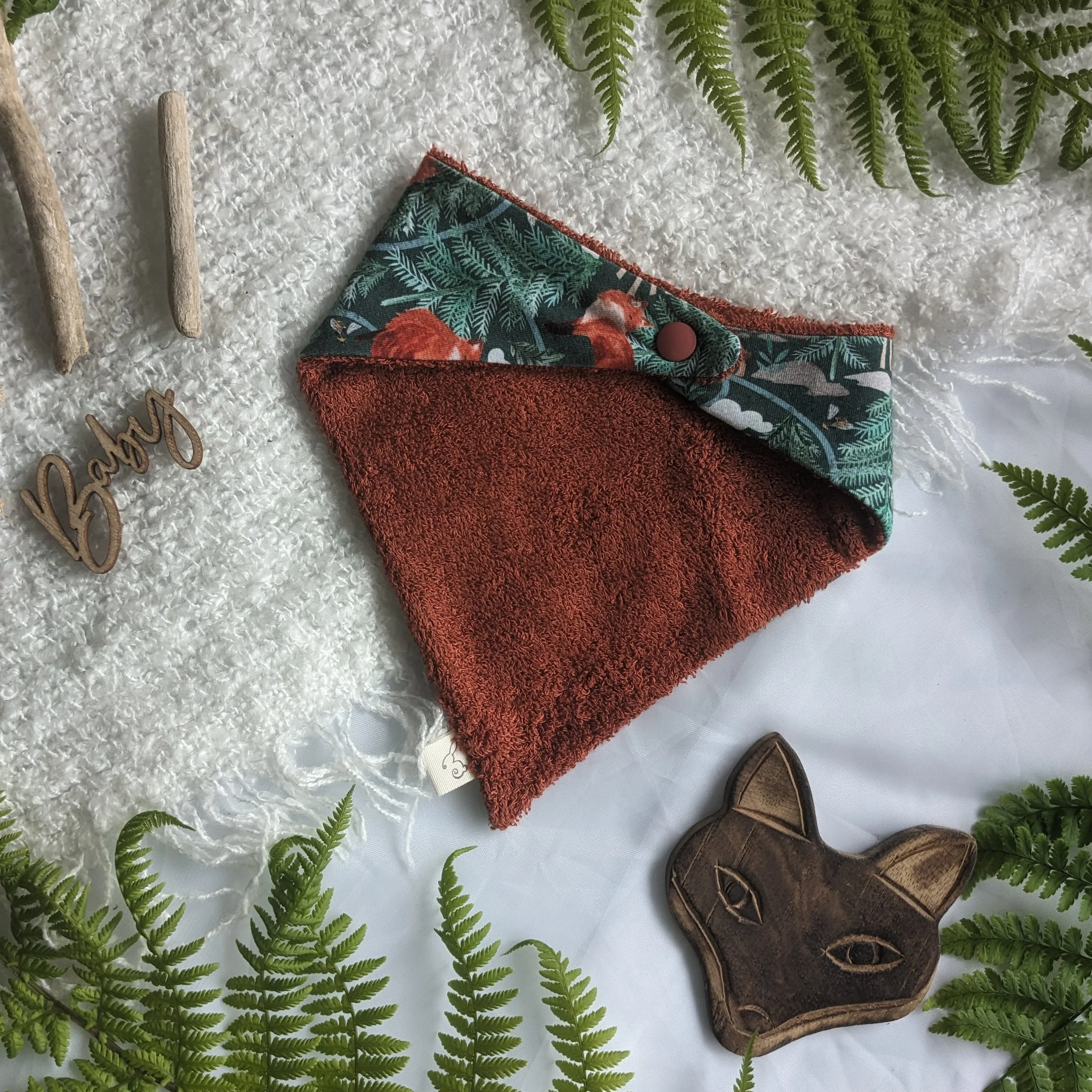 fox in the forest bib back.jpg