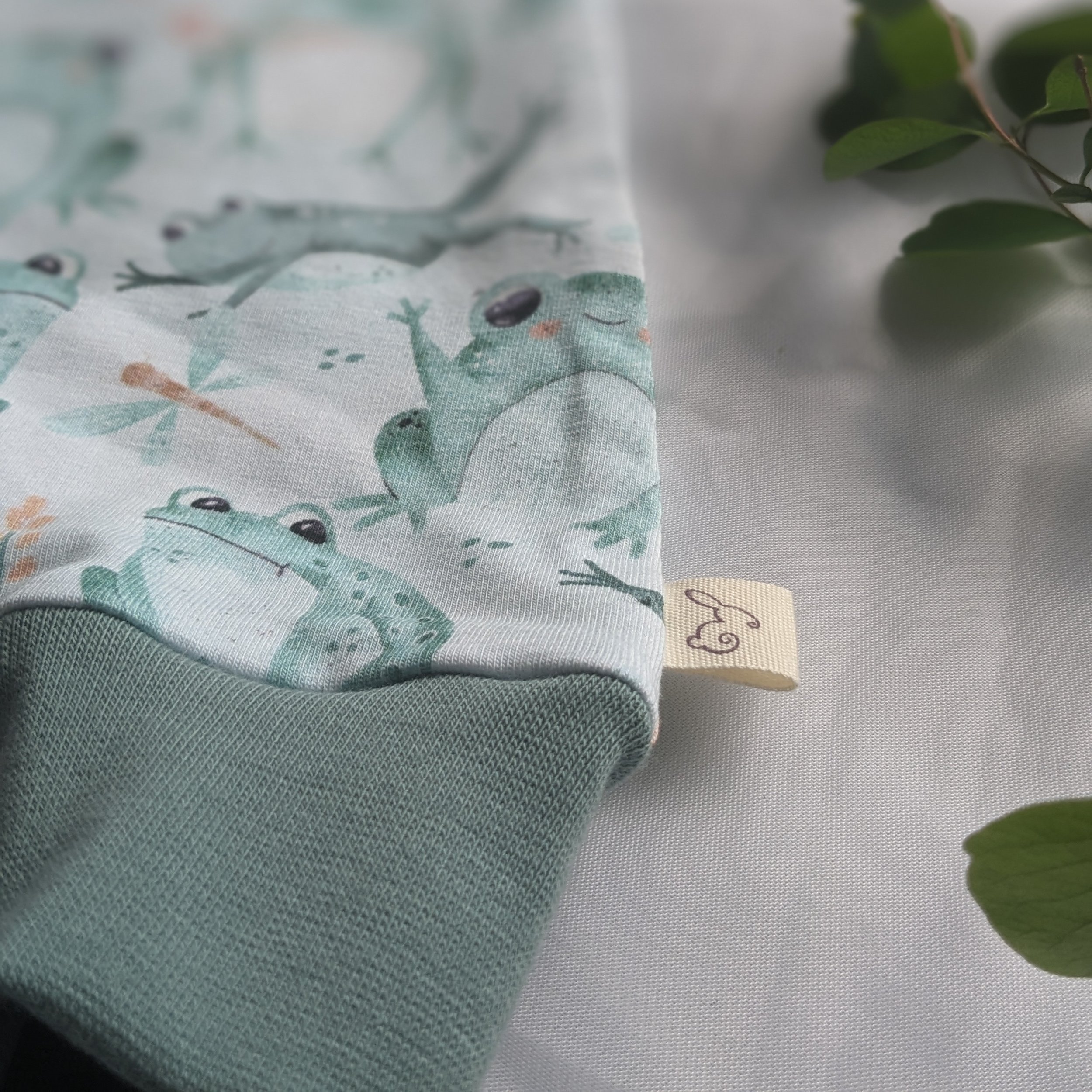 spring frog harem pants cuff.jpg