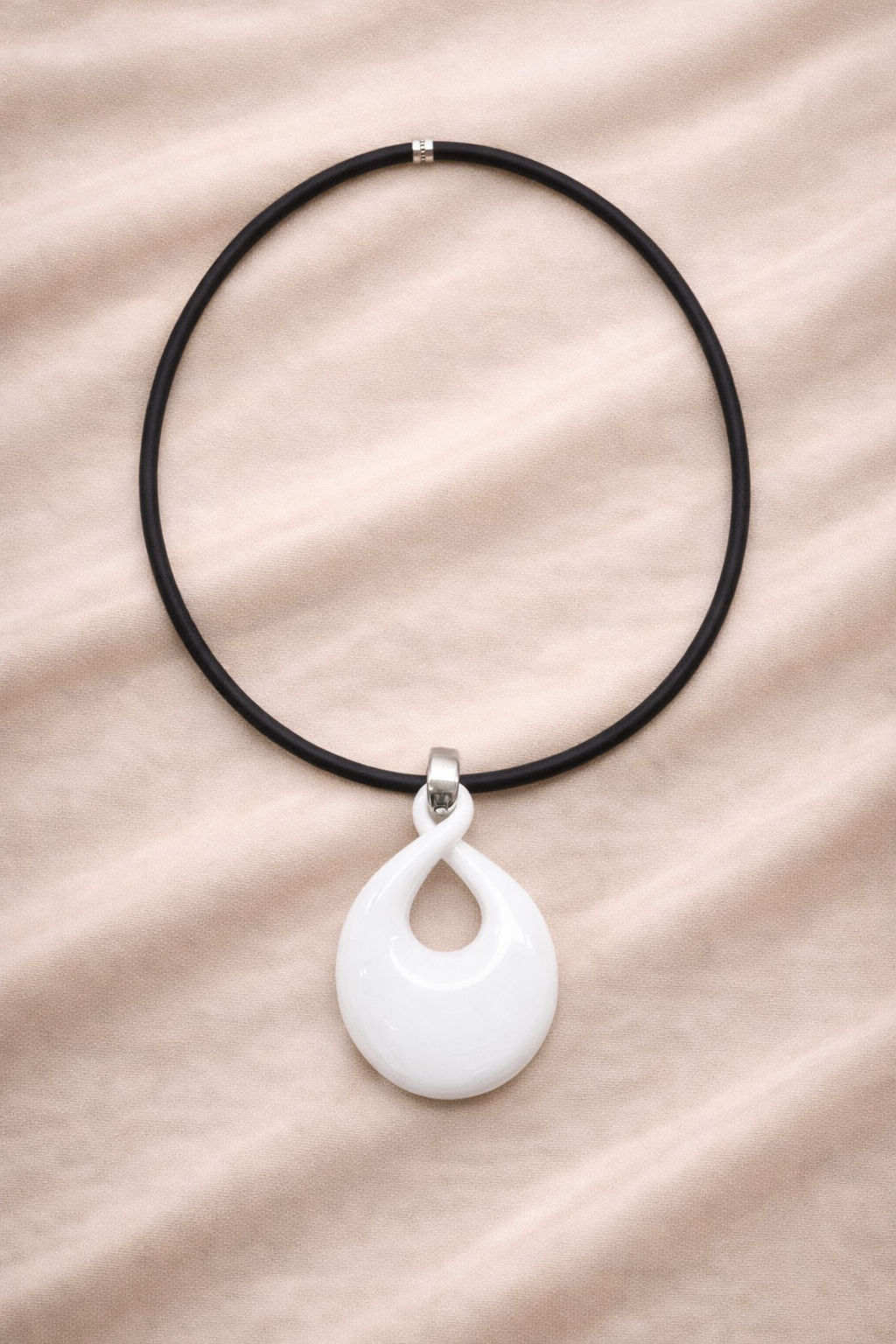 Contorta argento bianco.PNG