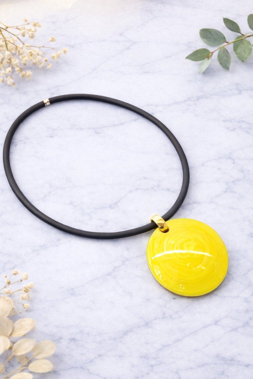 Bombato dorato giallo limone.PNG