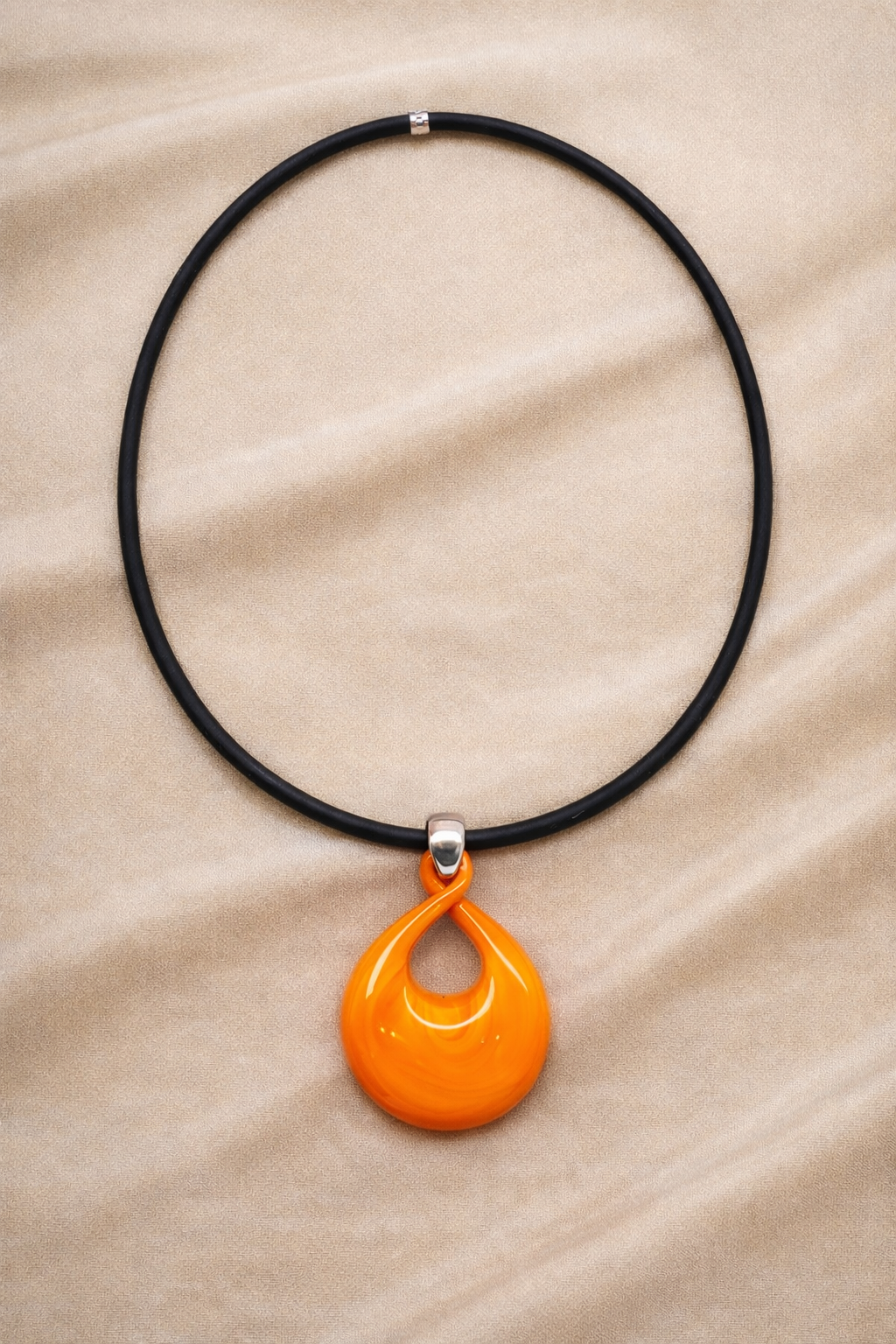 Contorta argento arancione.PNG