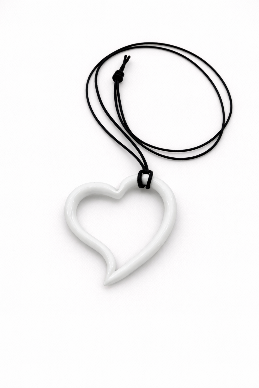 Cuore stilizzato bianco.PNG