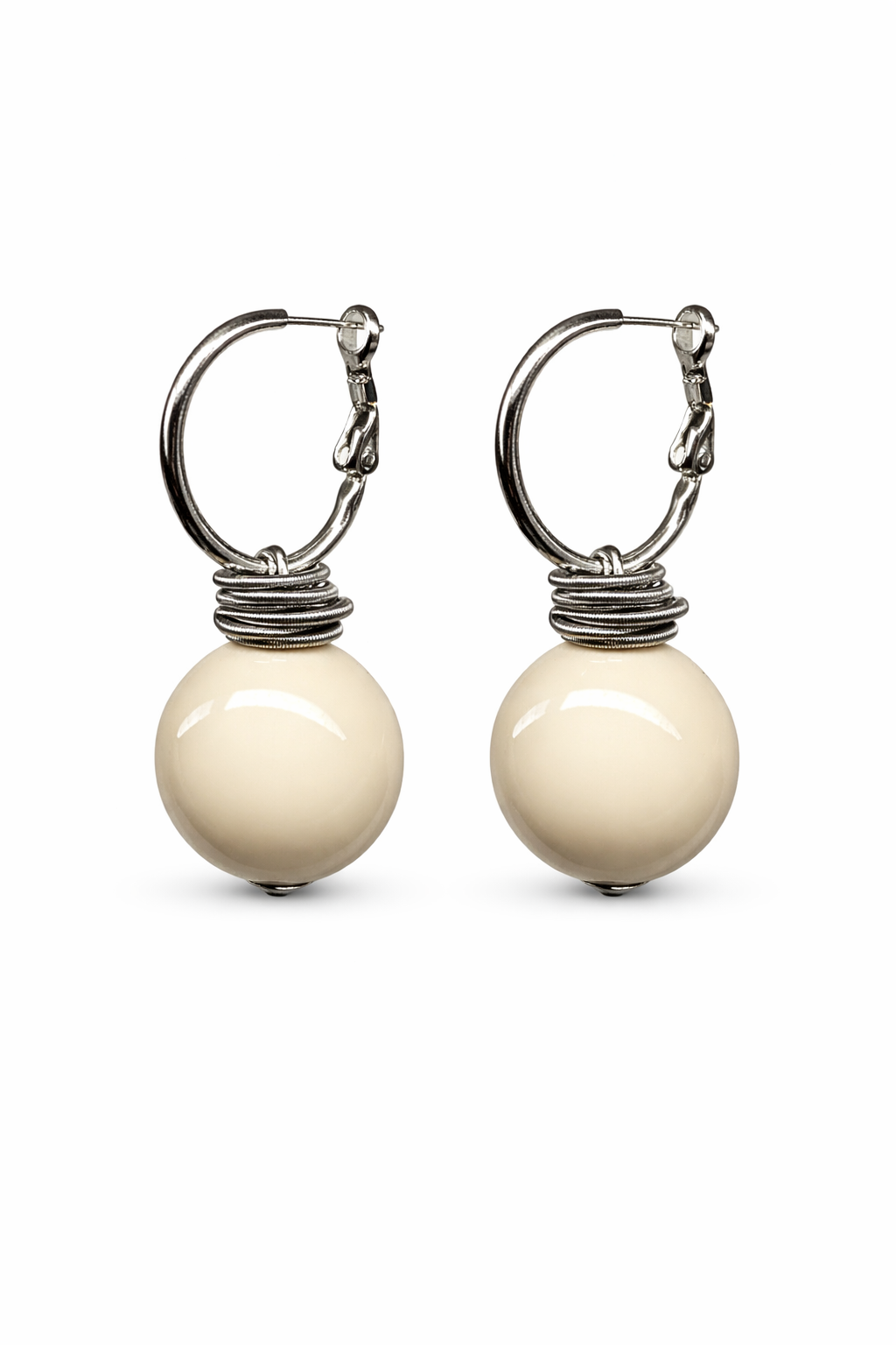 Orecchino Ø20 corti avorio.png