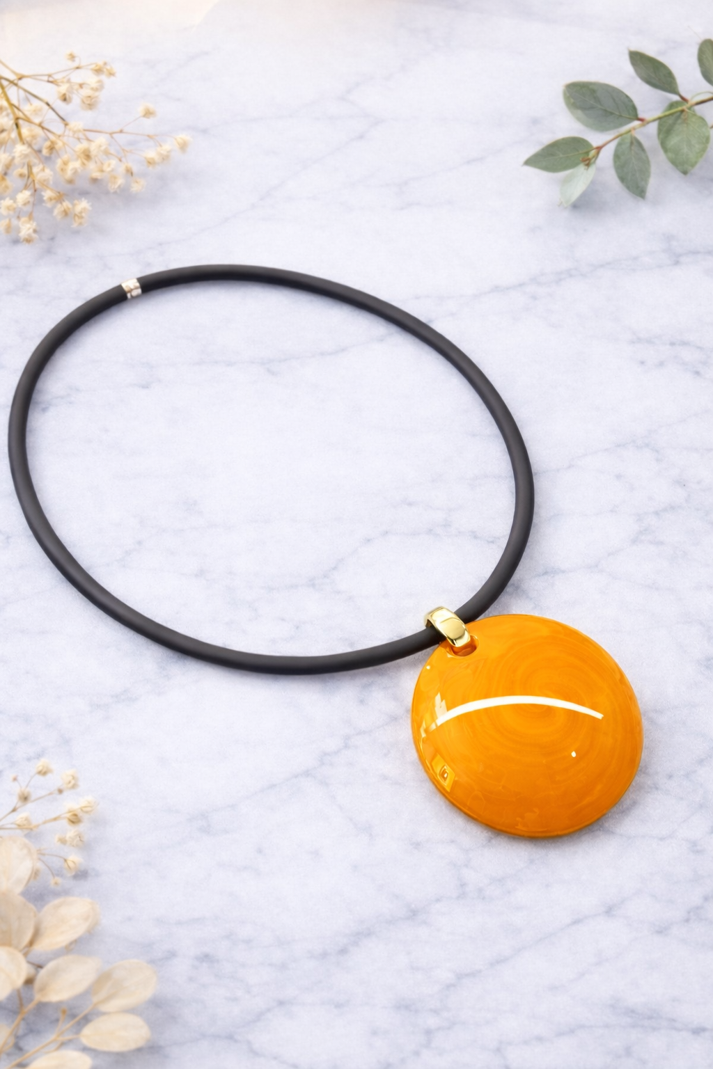 Bombato dorato giallo.PNG