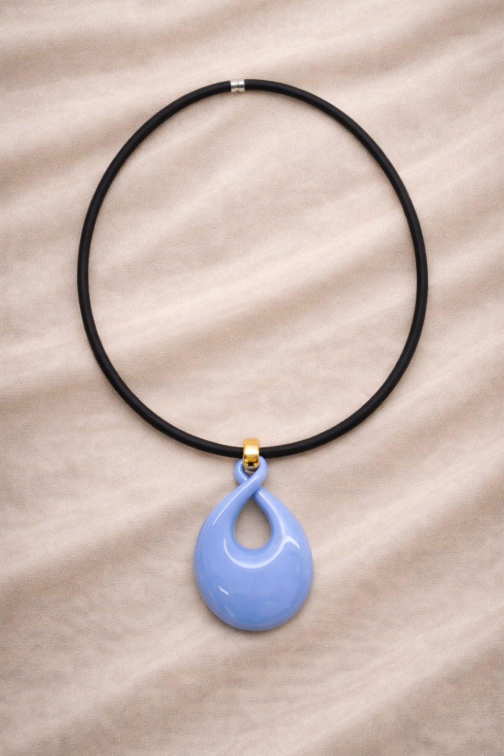 Contorta dorata pervinca.PNG