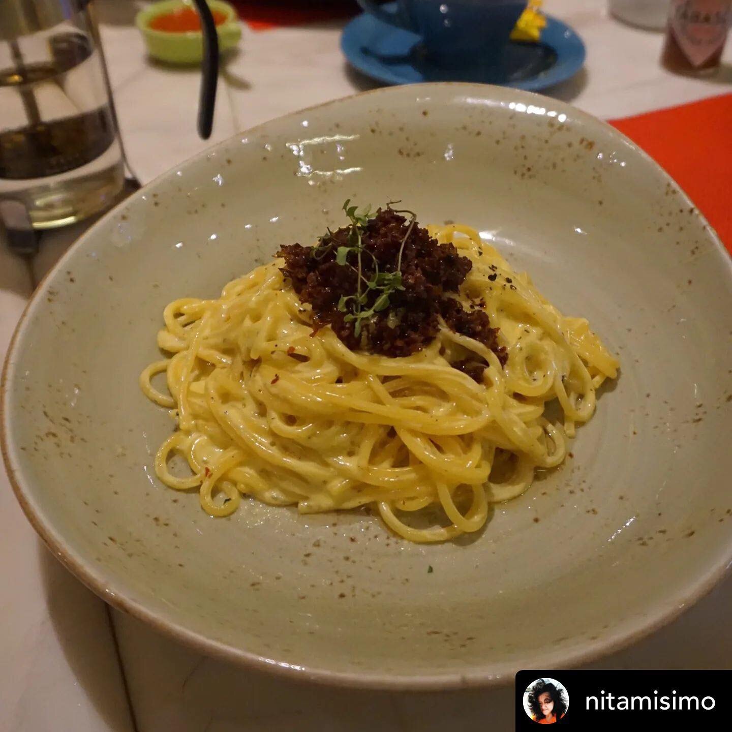 @nitamisimo GRAZIE ❤️ Posted @withregram • @nitamisimo Kali ini nyoba makan di @spaghettopastalounge dan ini yang aq pesen ada :
Luigi 🍕 ini uenakkk pake bingits 😍😍😍
Ada carbonara bacon 🍝 ini seporsinya banyak
Cannelono Gratinati ini juga u