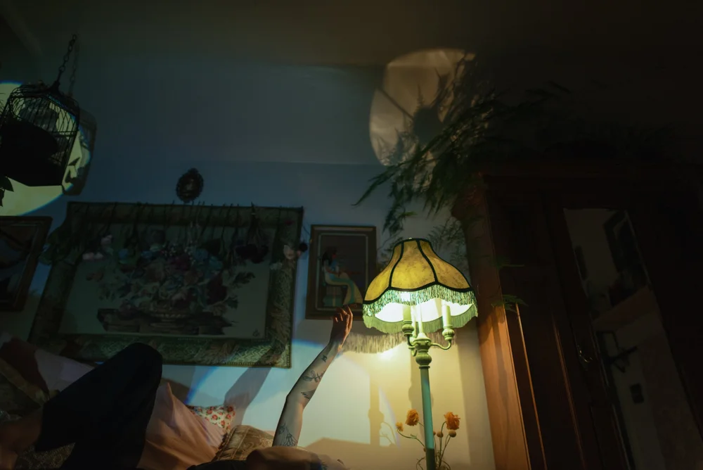 BrookeJohnsonphoto-artificial lighting-radium-21.jpg