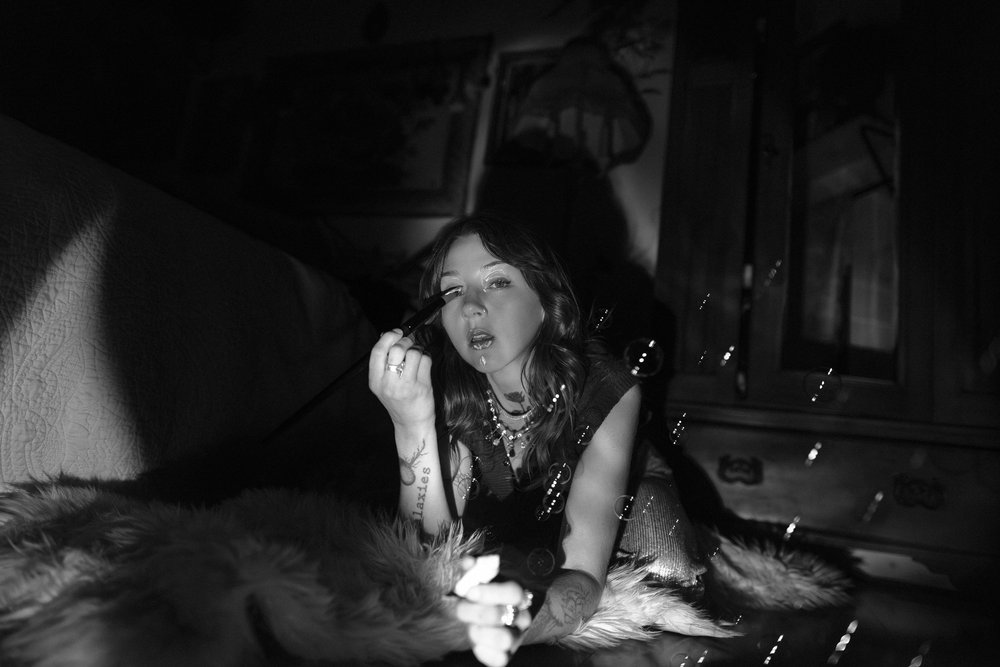 BrookeJohnsonphoto-artificial lighting-radium-176.jpg