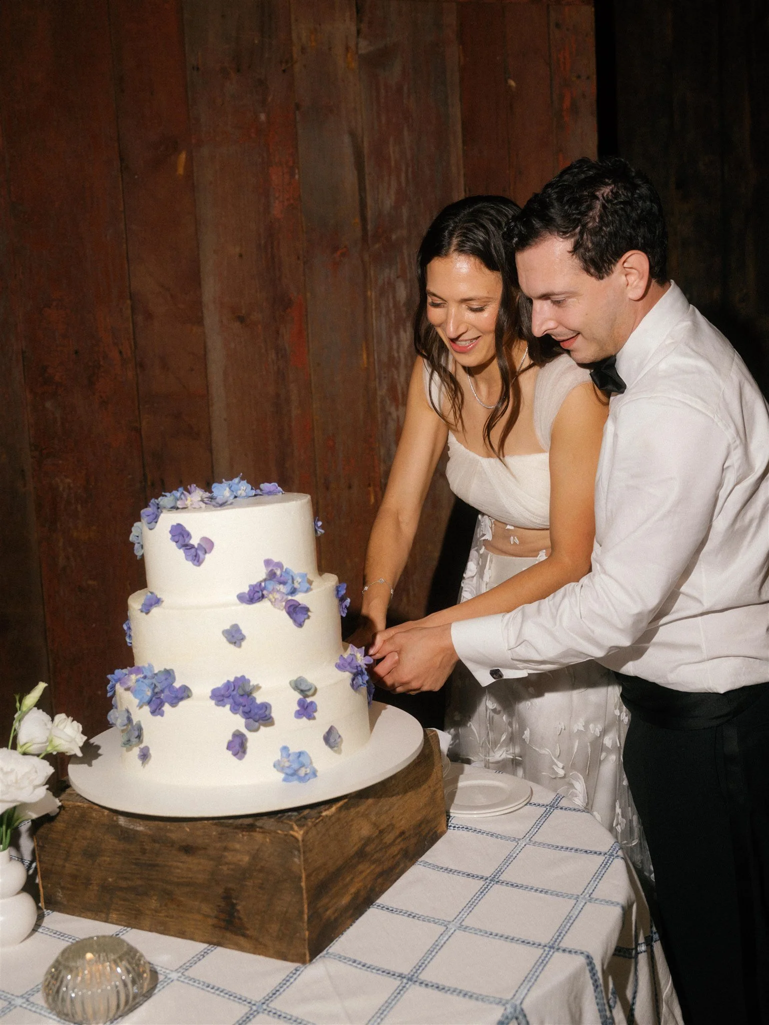 camp inspired wedding oscar de la renta bridal gown dressing services by beth chapman styling