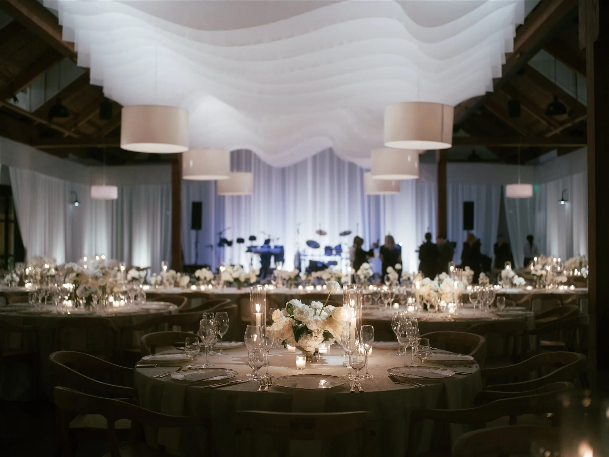 black tie charleston wedding at the dunlin oscar de la renta dress