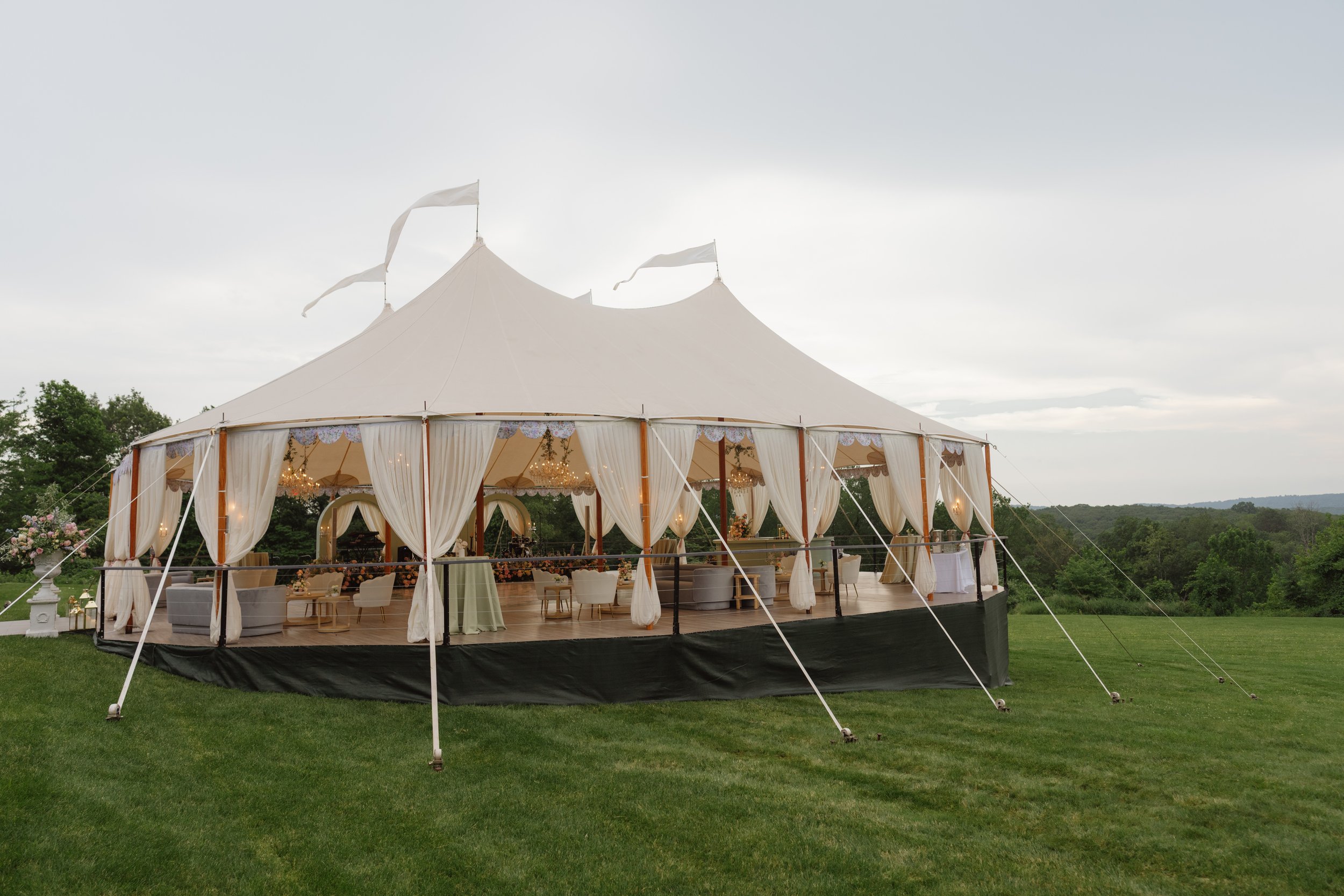 Black Tie Glenmere Mansion NY Wedding with Monique Lhuillier Wedding Dress
