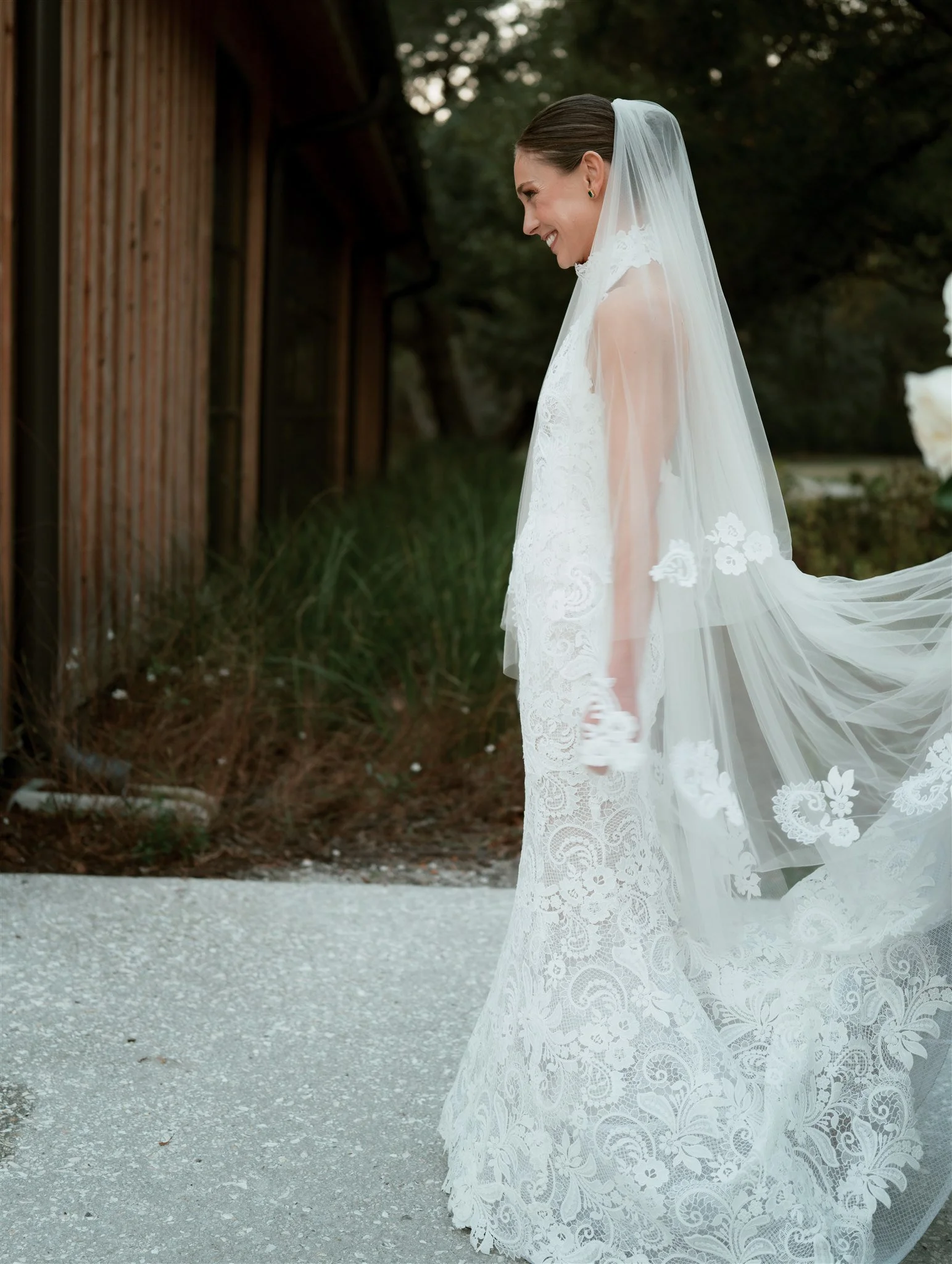 black tie charleston wedding at the dunlin oscar de la renta dress
