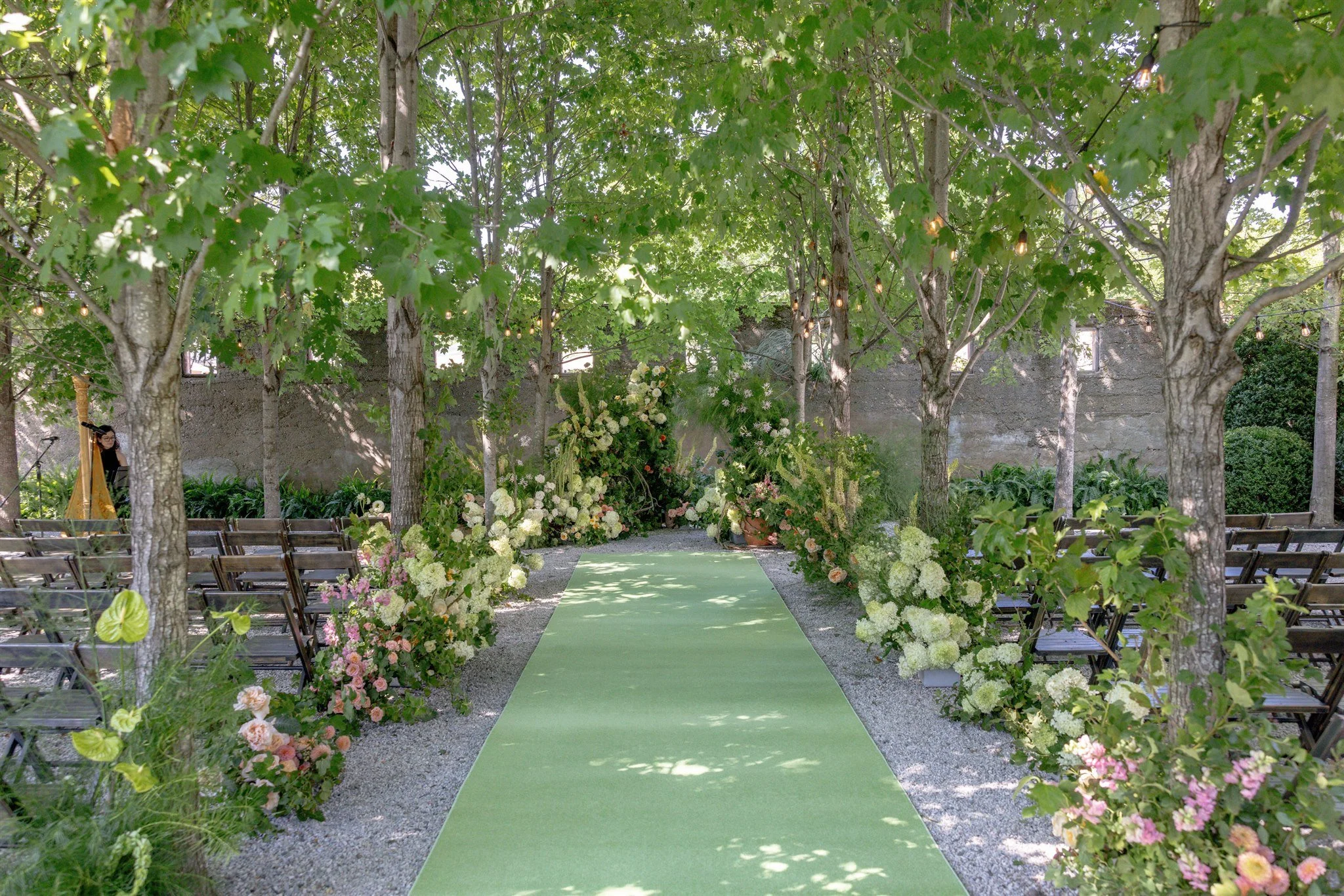 lush garden ceremony hudson valley new york beth chapman styling