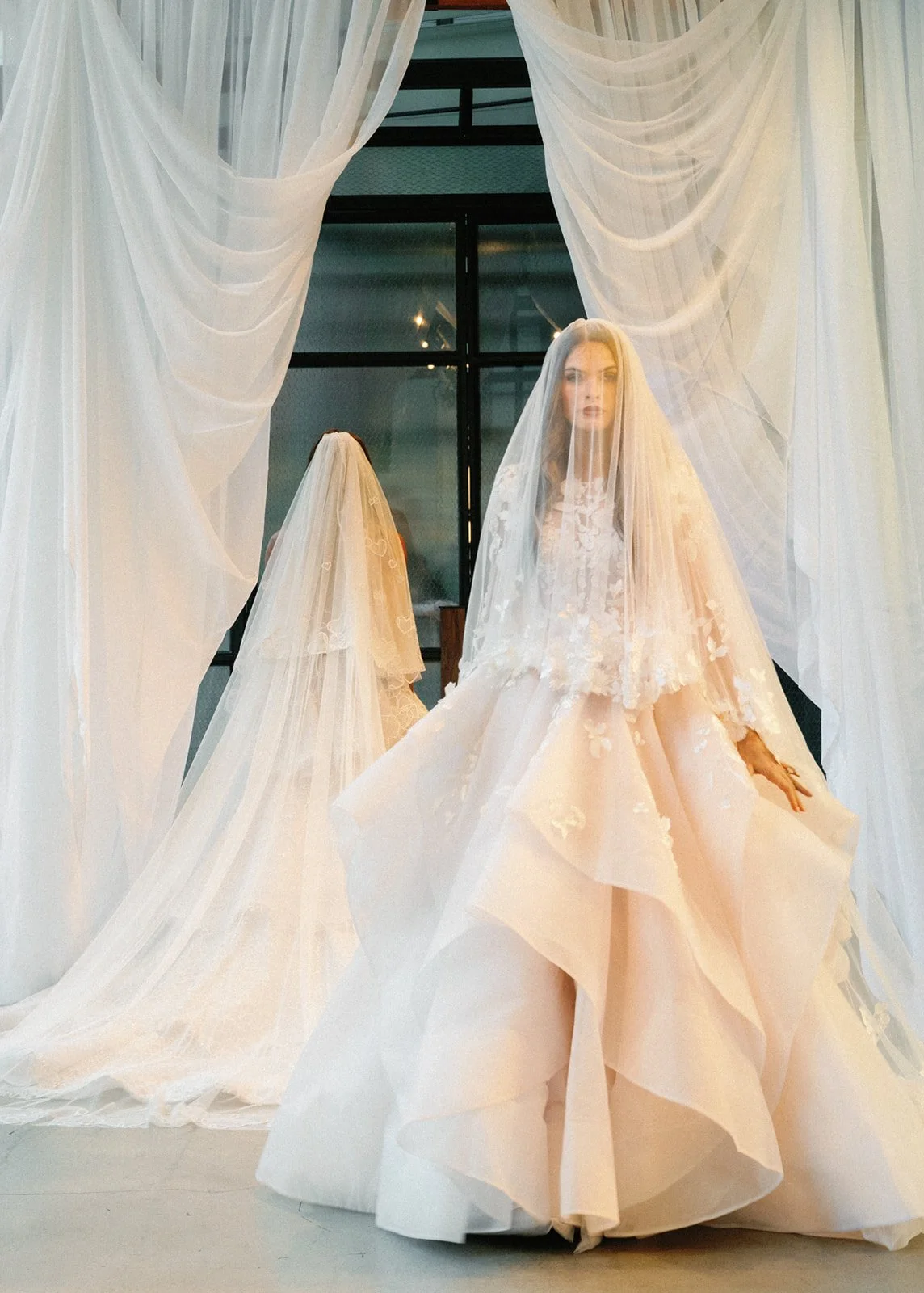 mantilla bridal veil trend