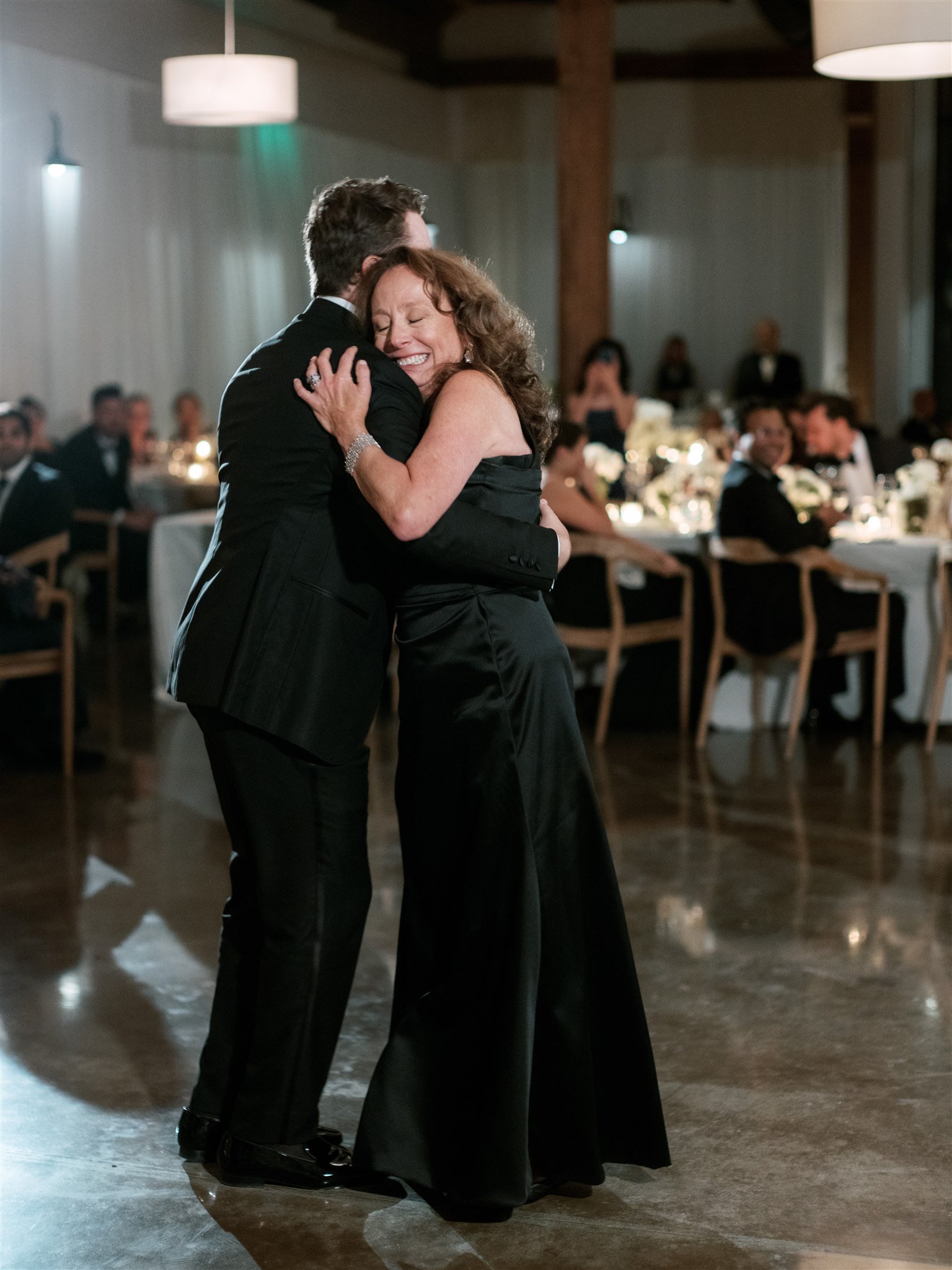 black tie charleston wedding at the dunlin oscar de la renta dress