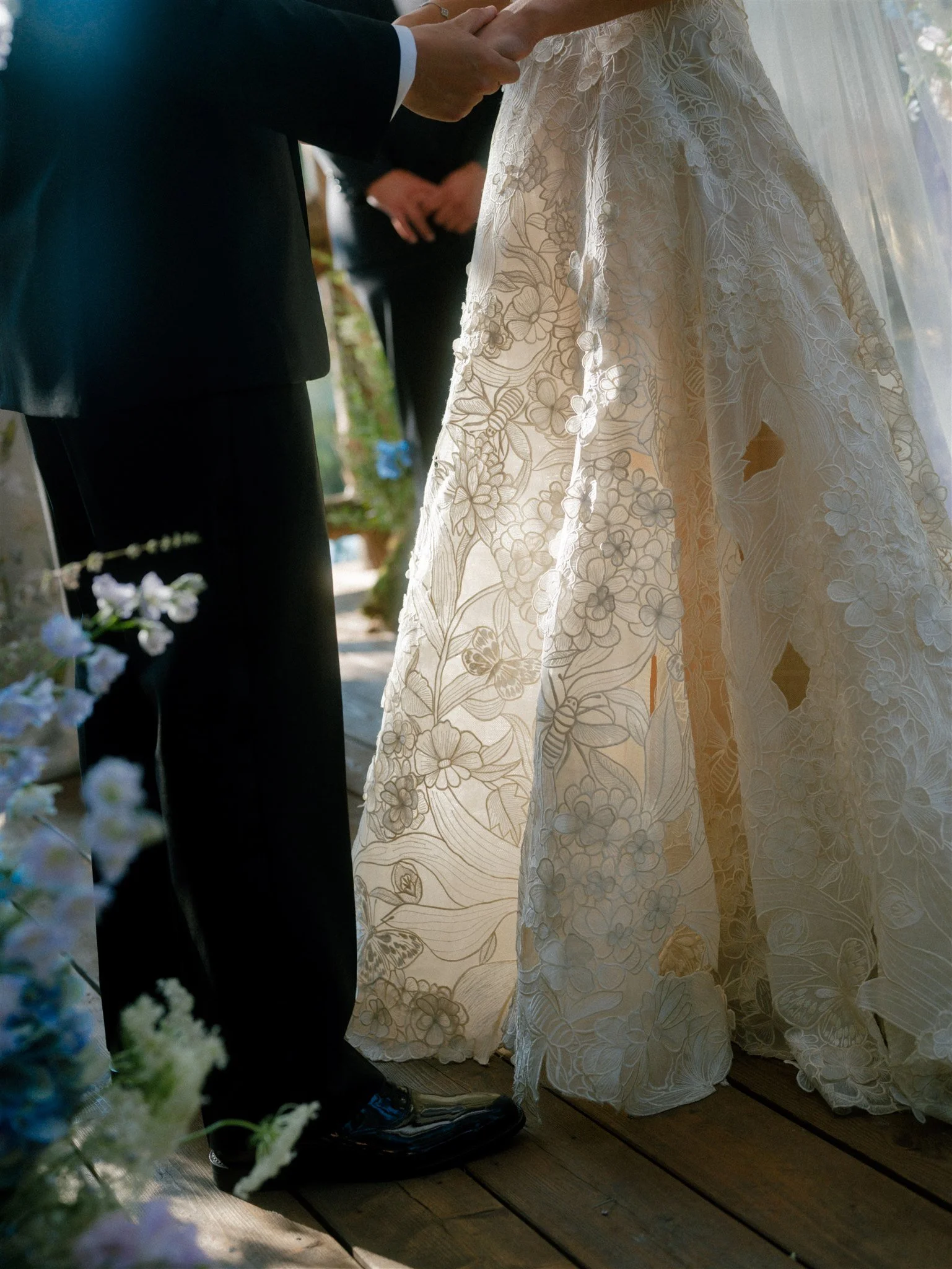 camp inspired wedding oscar de la renta bridal gown dressing services by beth chapman styling