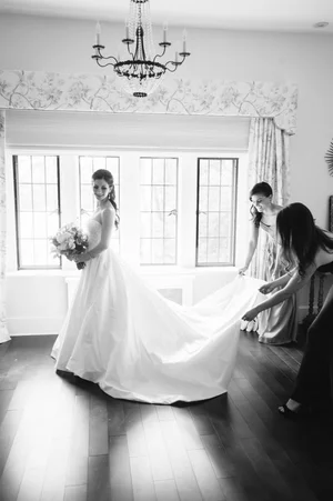 BETH CHAPMAN STYLING - CLASSIC GREENWICH — BETH CHAPMAN STYLING